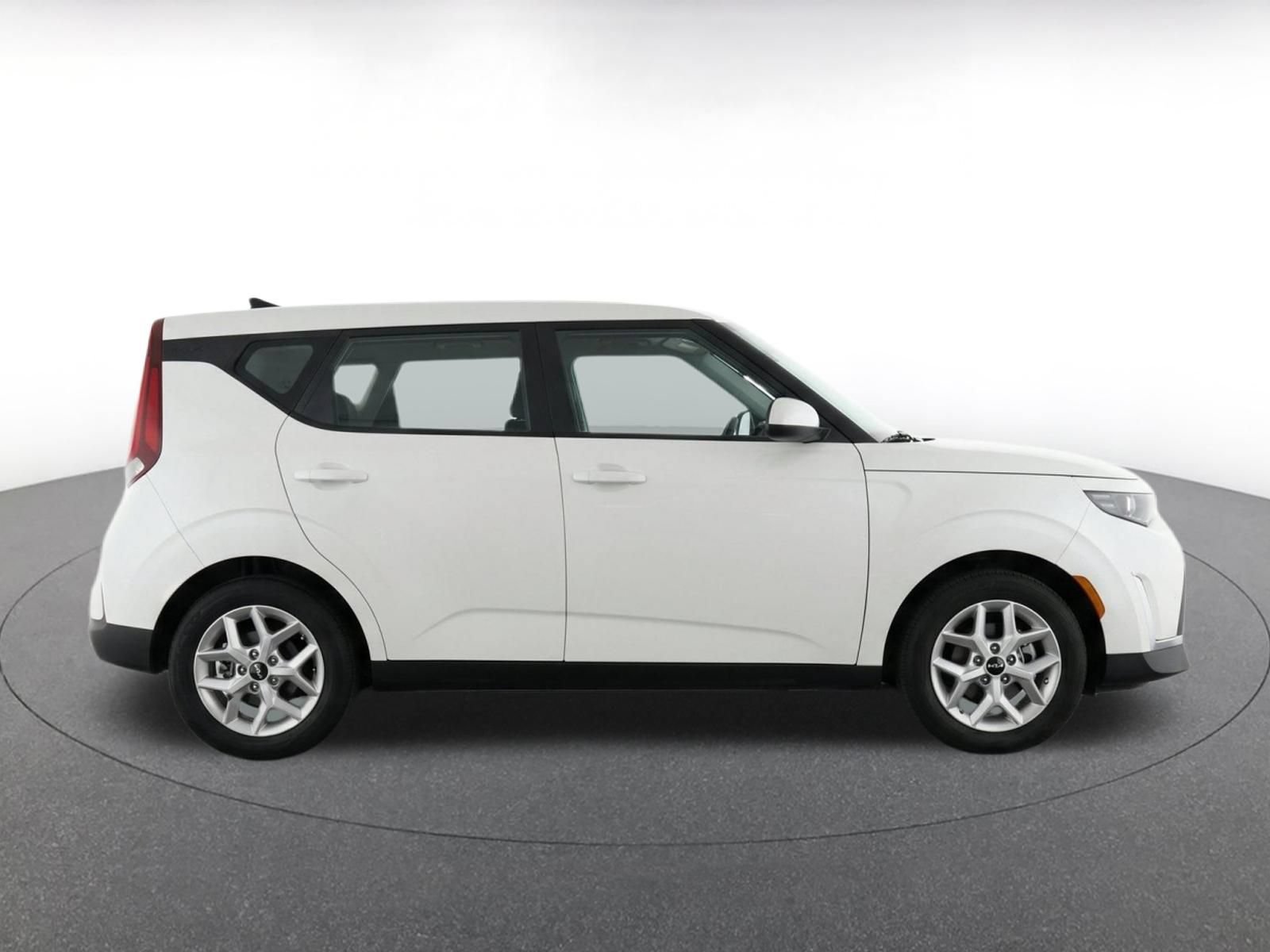 Thumbnail: 2025 Kia Soul - 10