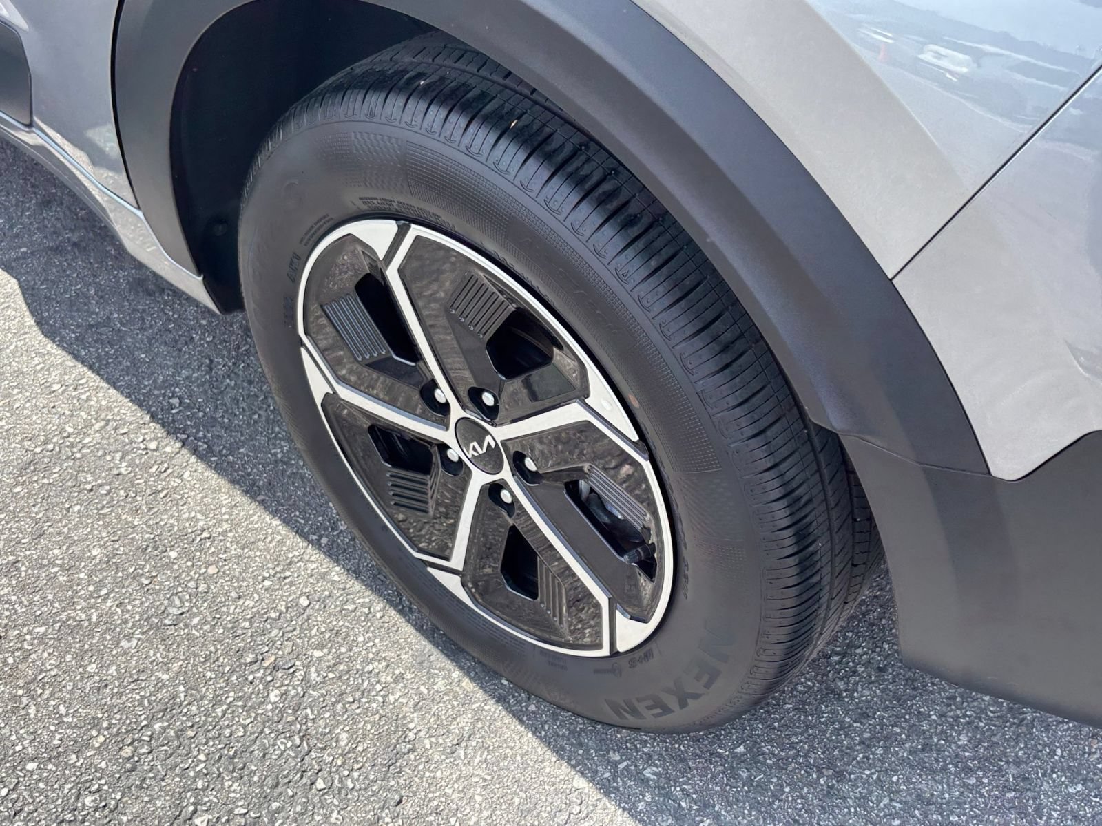 Thumbnail: 2026 Kia Niro - 30
