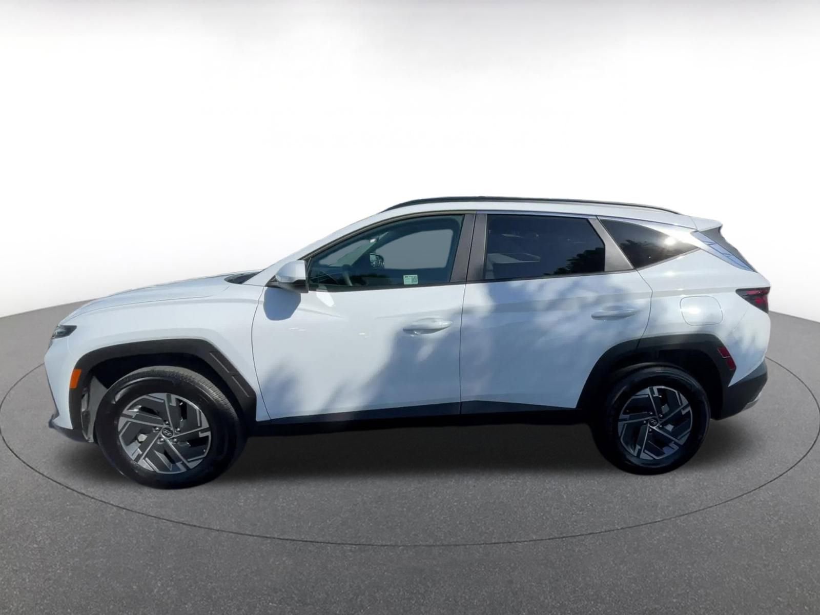 Thumbnail: 2025 Hyundai Tucson - 9
