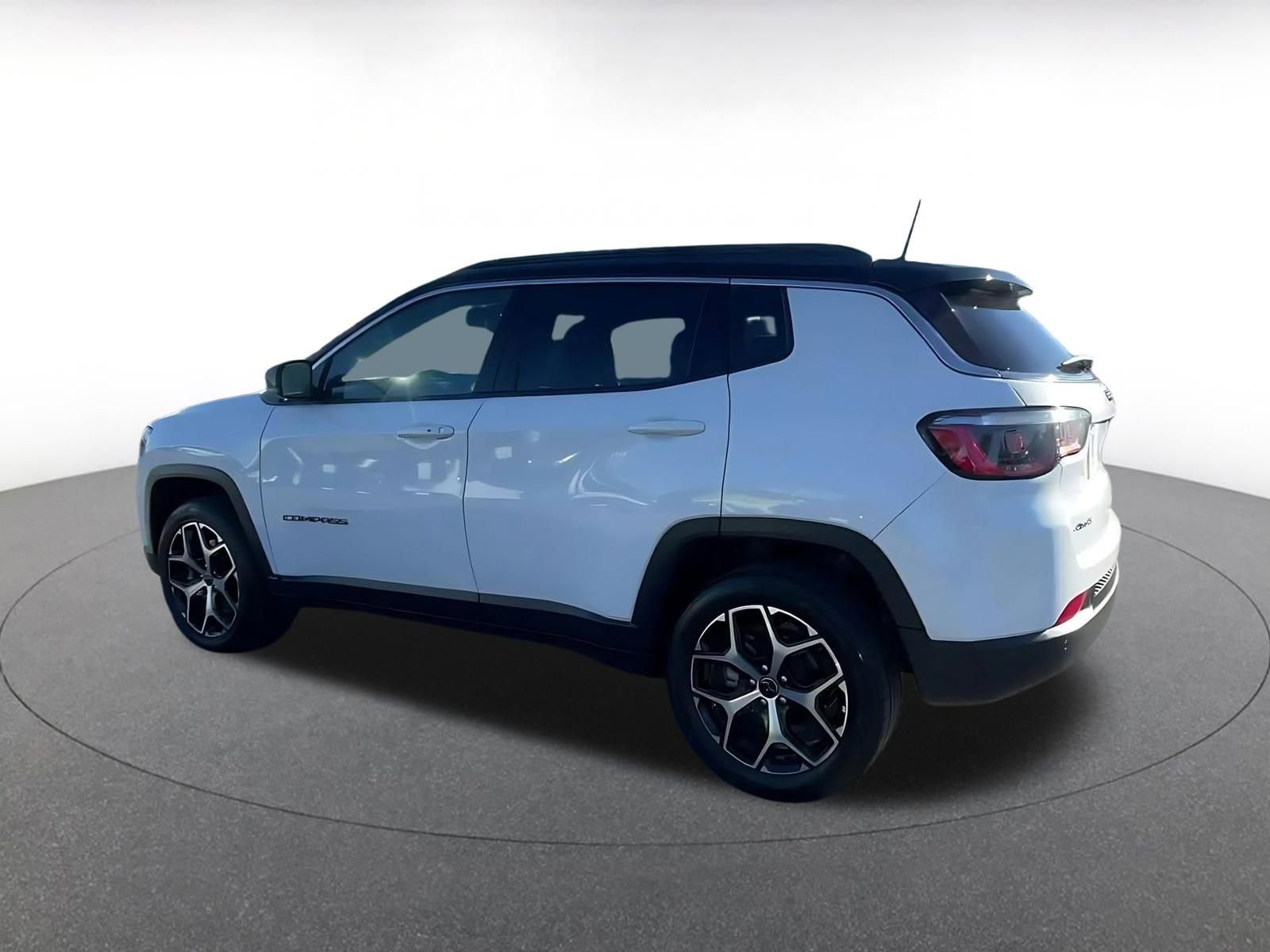 Thumbnail: 2025 Jeep Compass - 10