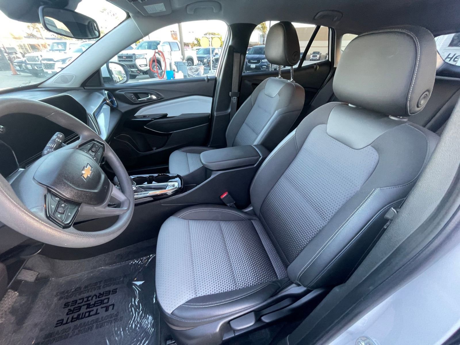 Thumbnail: 2025 Chevrolet Trax - 27