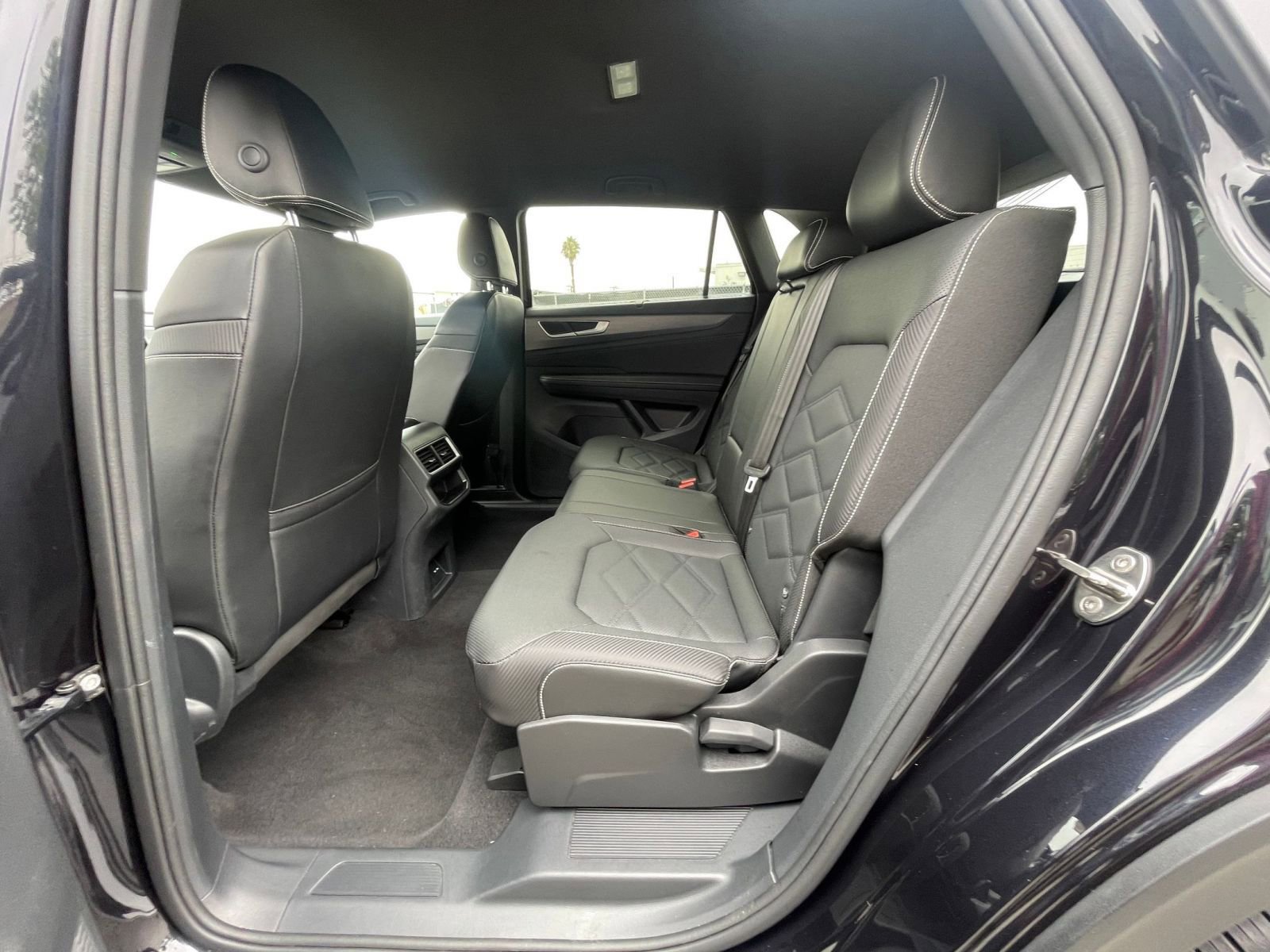 Thumbnail: 2025 Volkswagen Atlas - 25