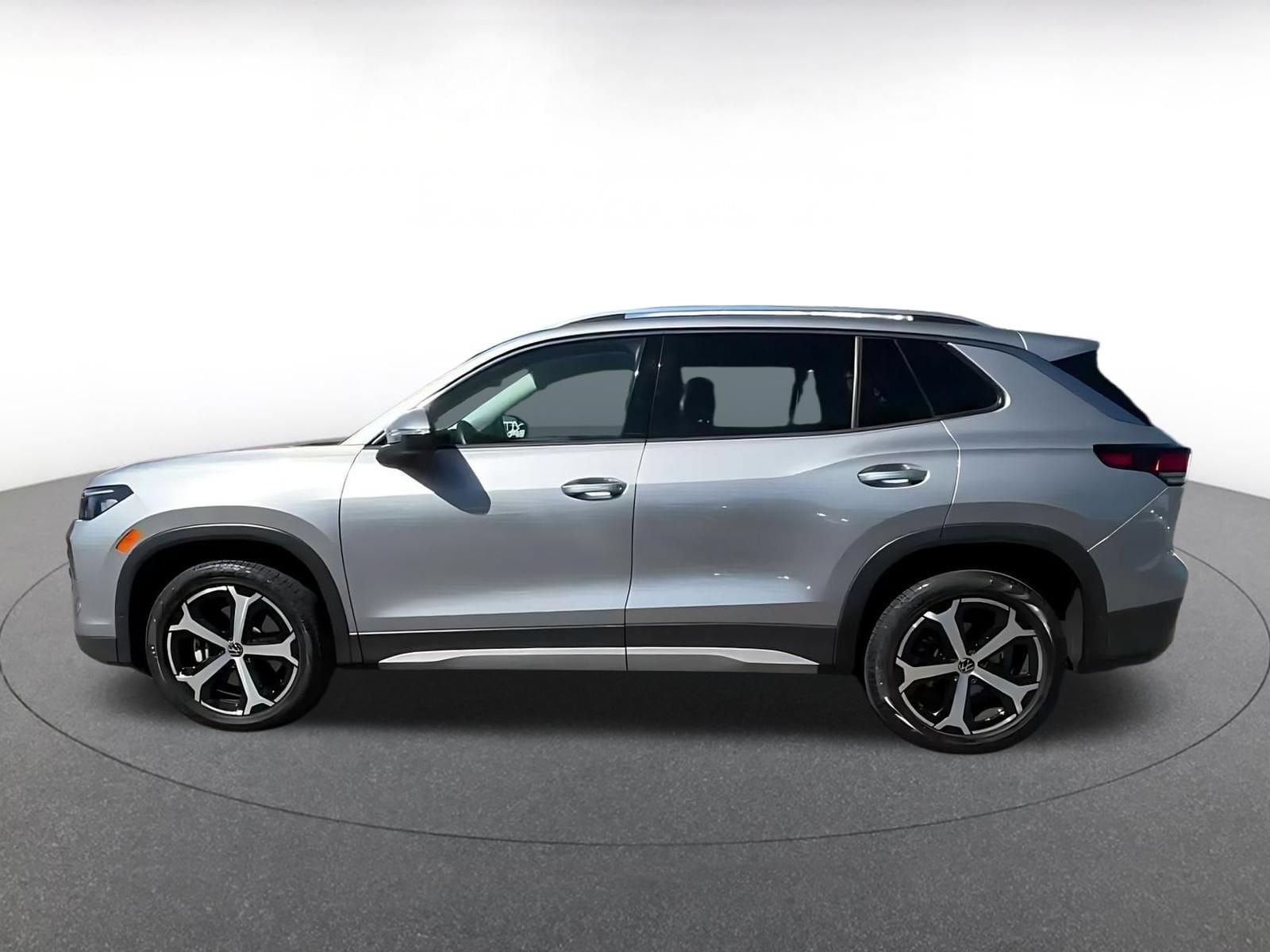 Thumbnail: 2026 Volkswagen Tiguan - 8