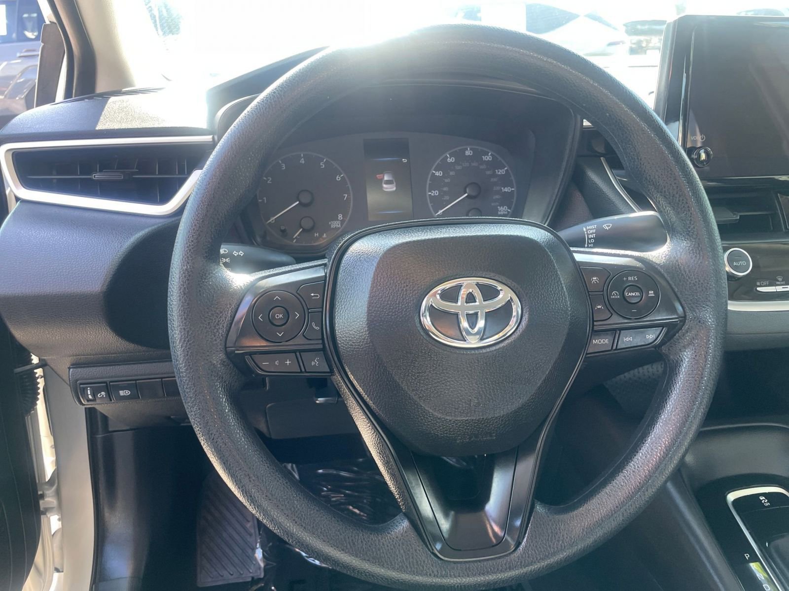 Thumbnail: 2025 Toyota Corolla - 28