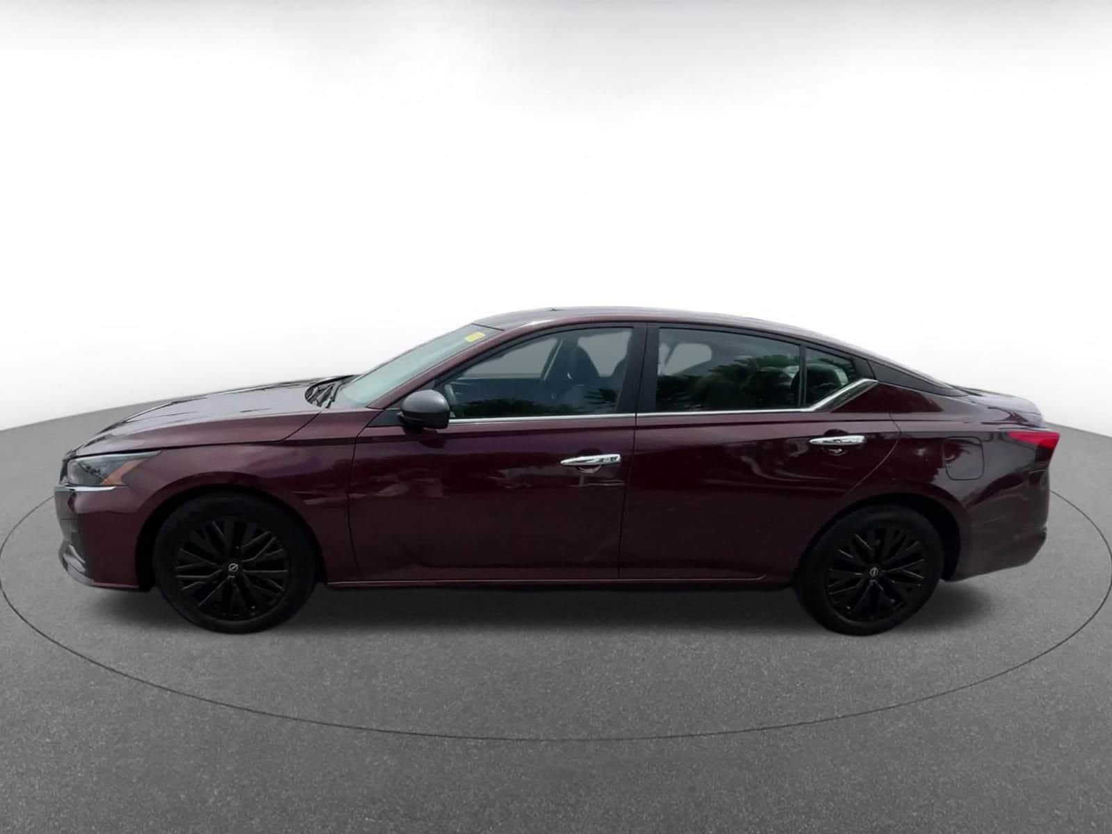 Thumbnail: 2024 Nissan Altima - 8