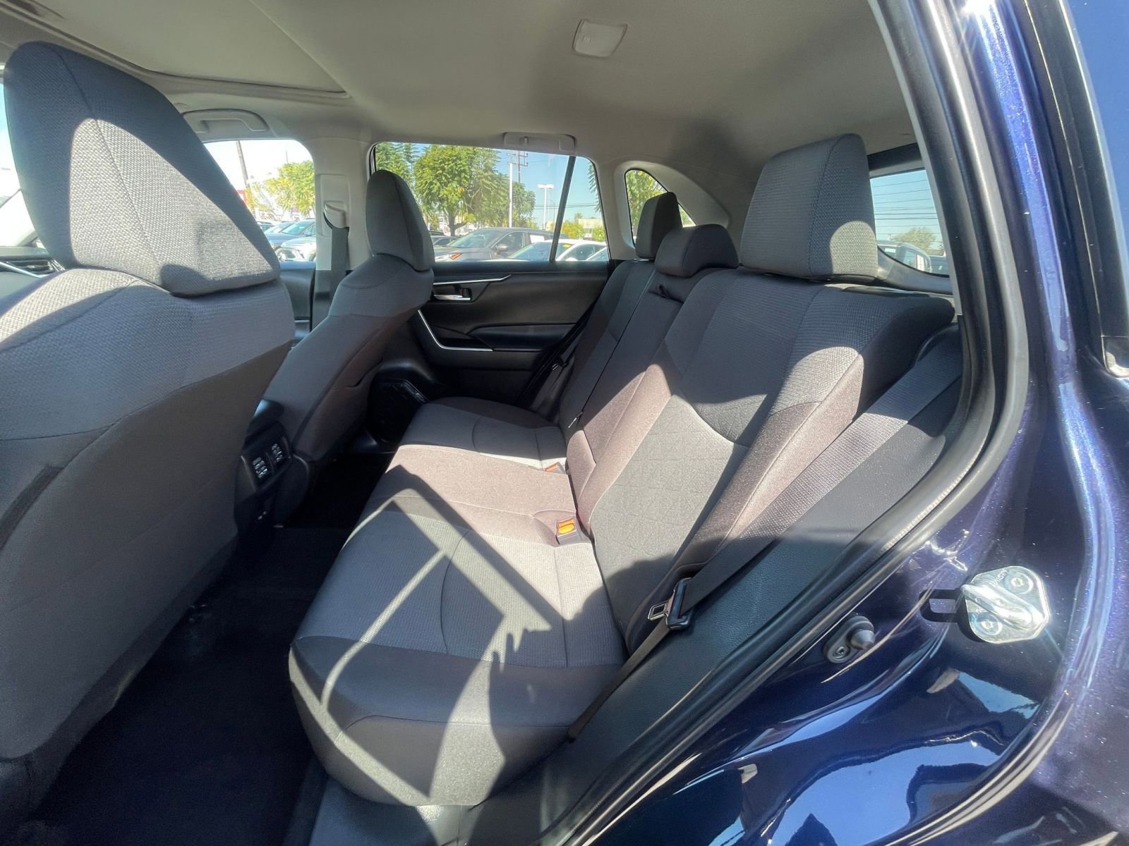 Thumbnail: 2025 Toyota RAV4 - 28