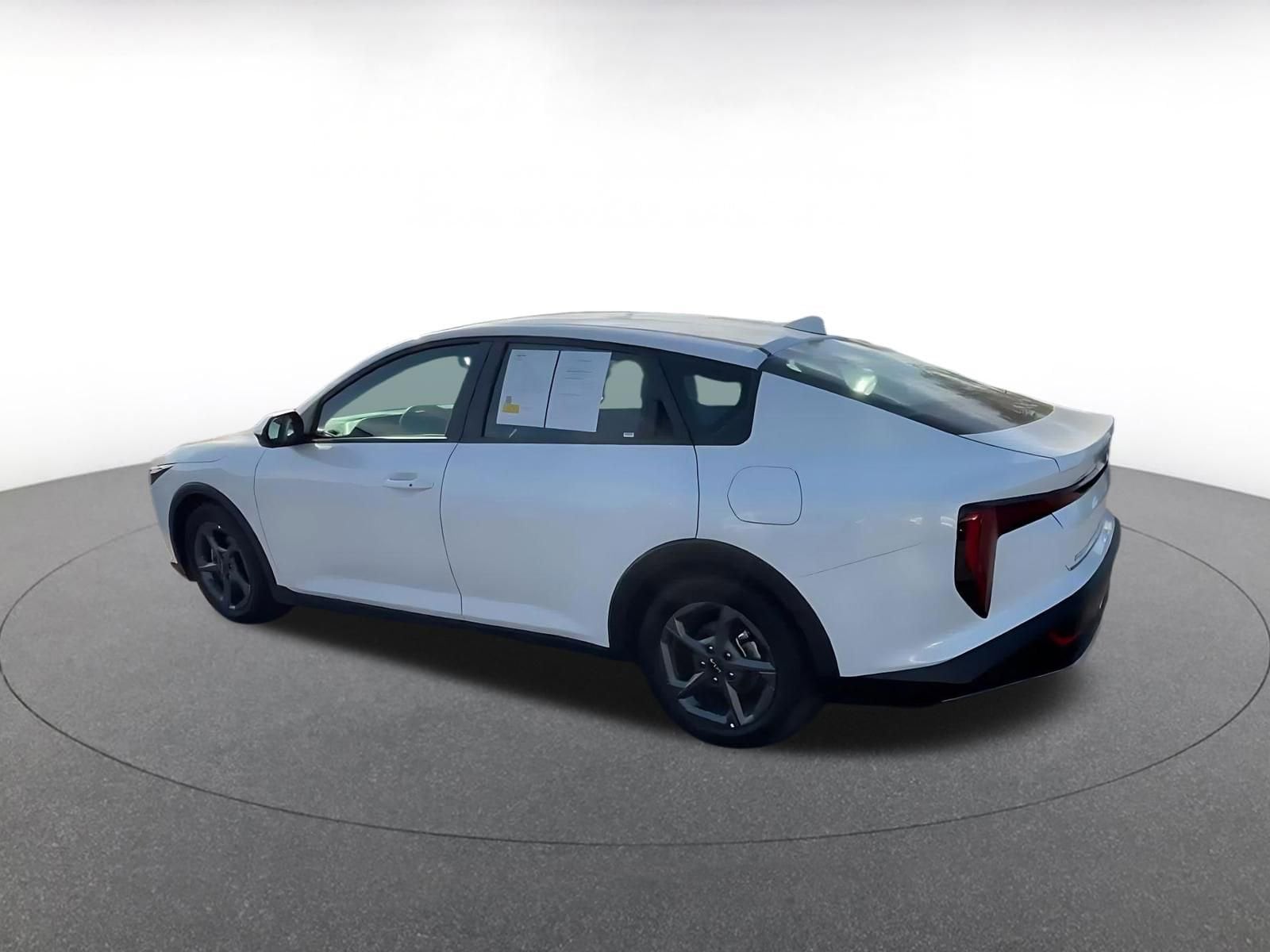 Thumbnail: 2025 Kia K4 - 9