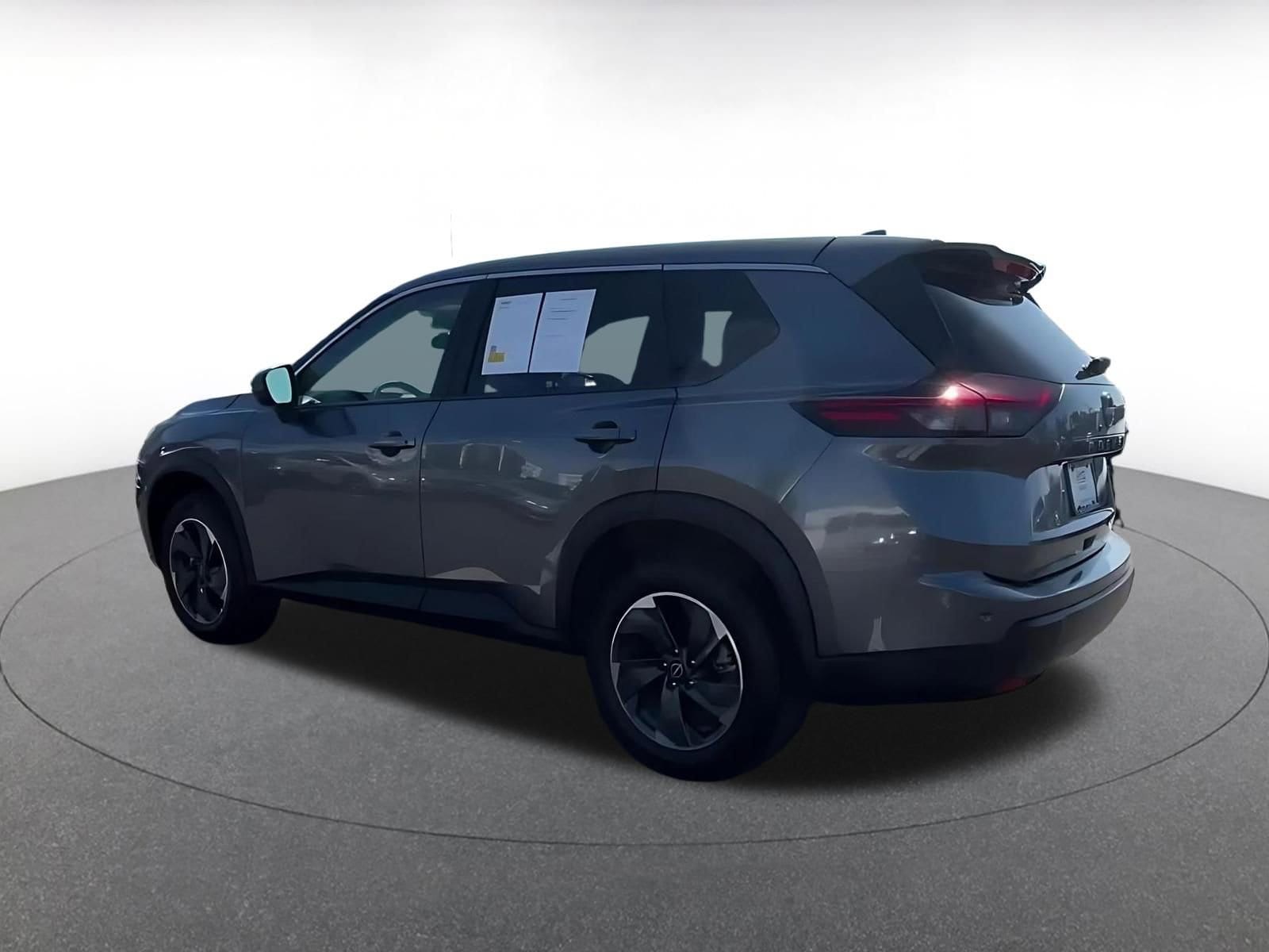 Thumbnail: 2025 Nissan Rogue - 10