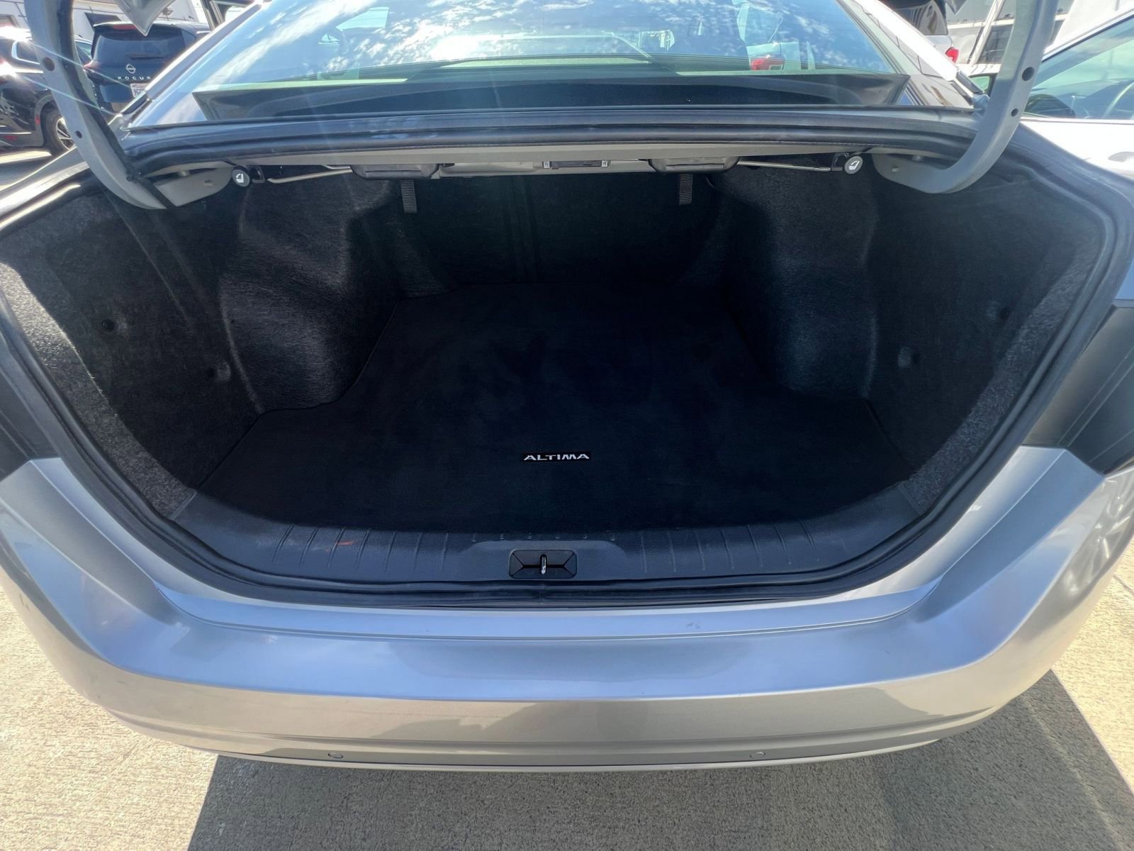 Thumbnail: 2024 Nissan Altima - 31