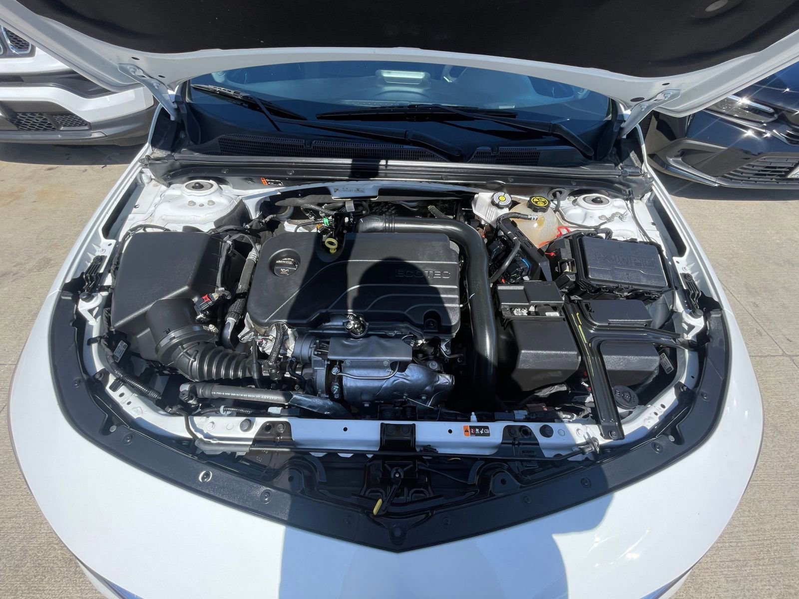 Thumbnail: 2023 Chevrolet Malibu - 32