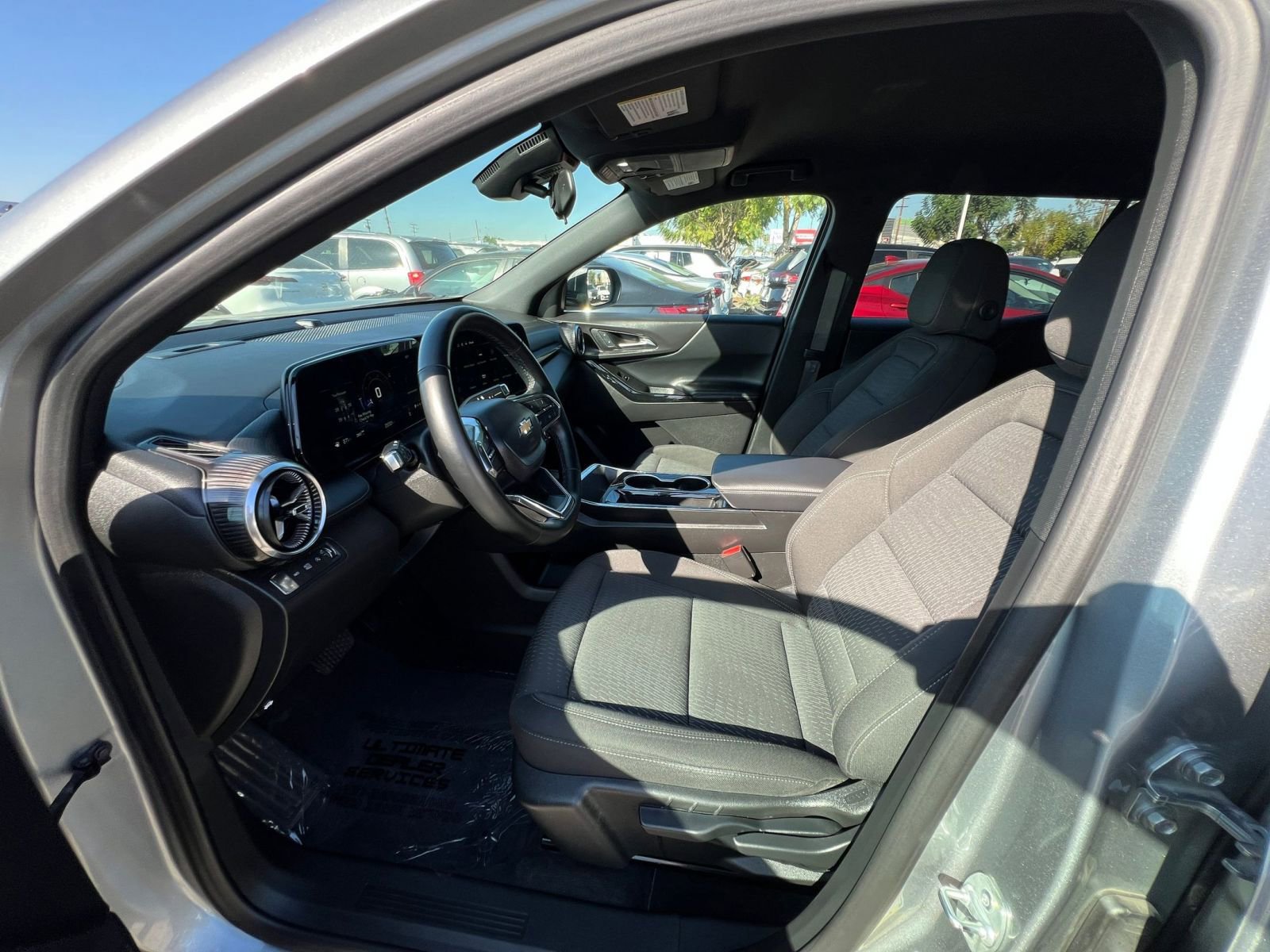 Thumbnail: 2025 Chevrolet Equinox - 30