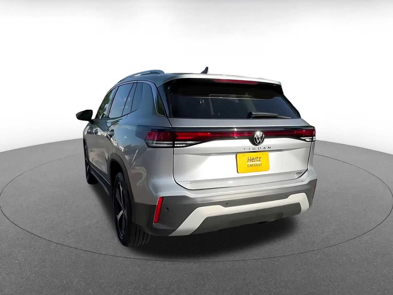 Thumbnail: 2026 Volkswagen Tiguan - 10
