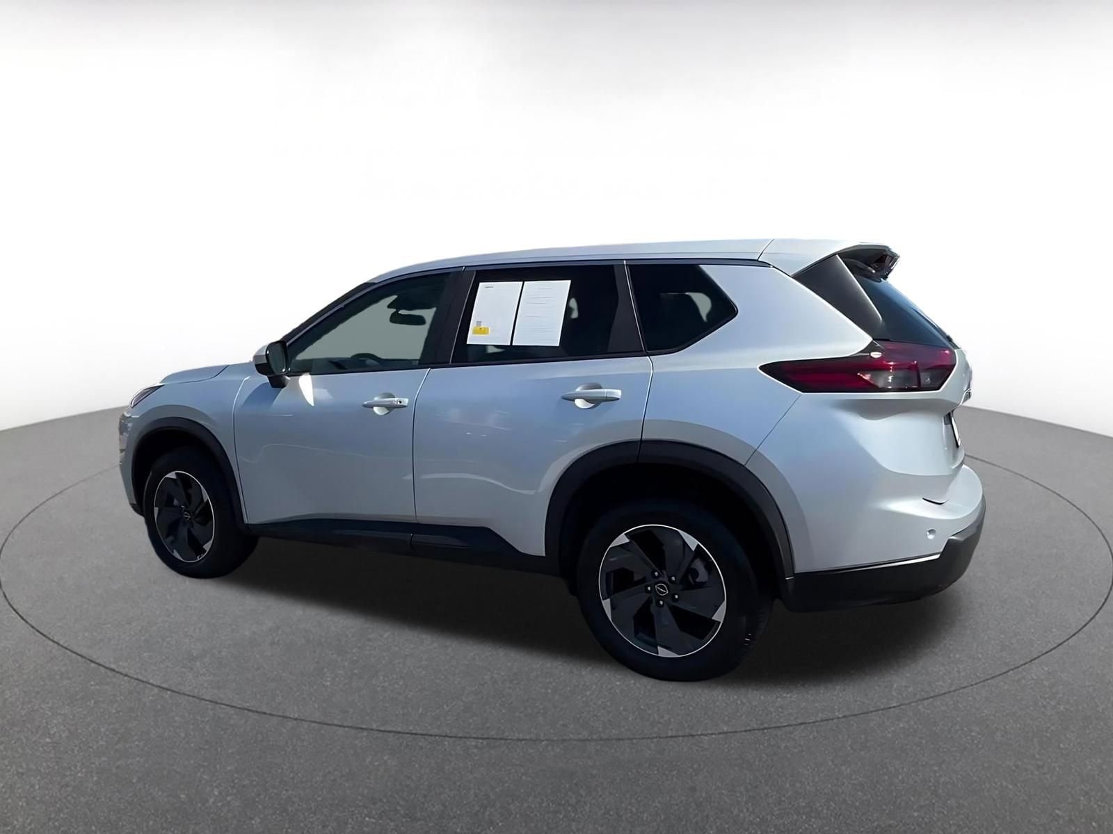 Thumbnail: 2025 Nissan Rogue - 10