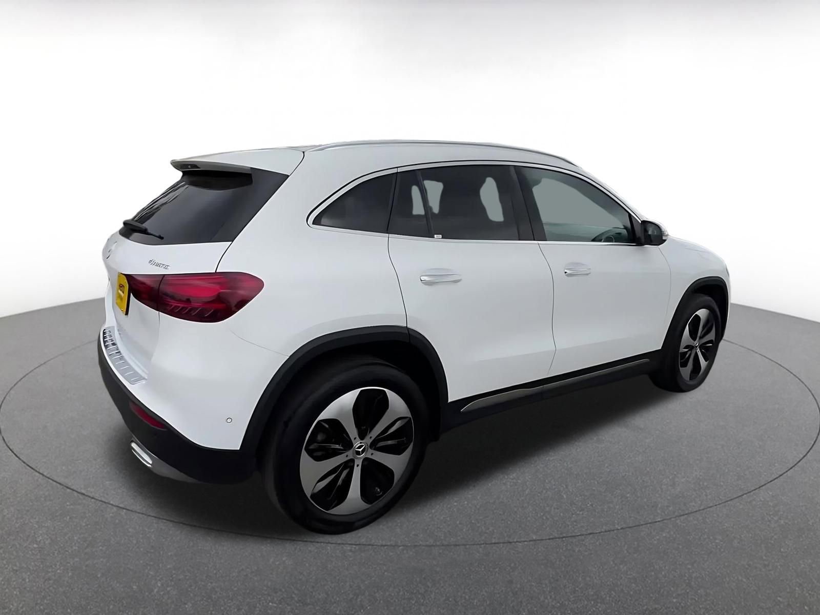 Thumbnail: 2025 Mercedes-Benz GLA - 15