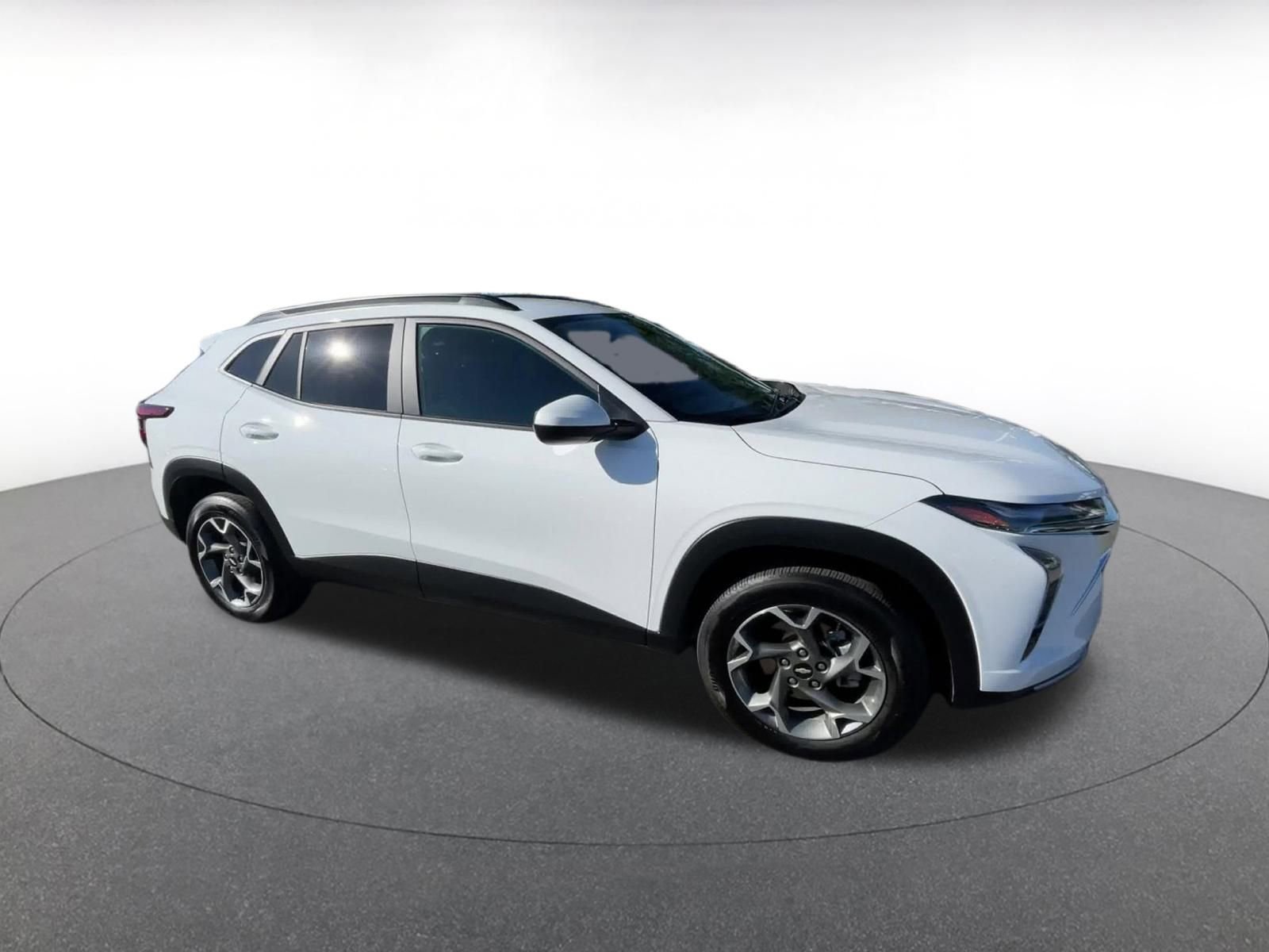 Thumbnail: 2025 Chevrolet Trax - 2