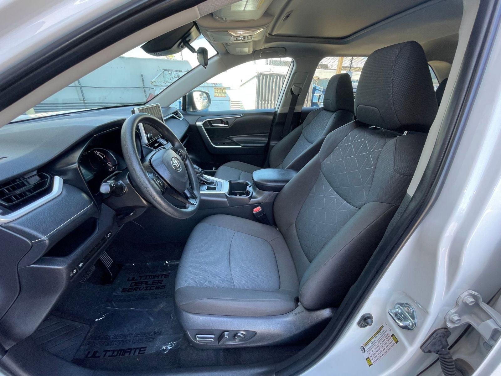 Thumbnail: 2025 Toyota RAV4 - 29