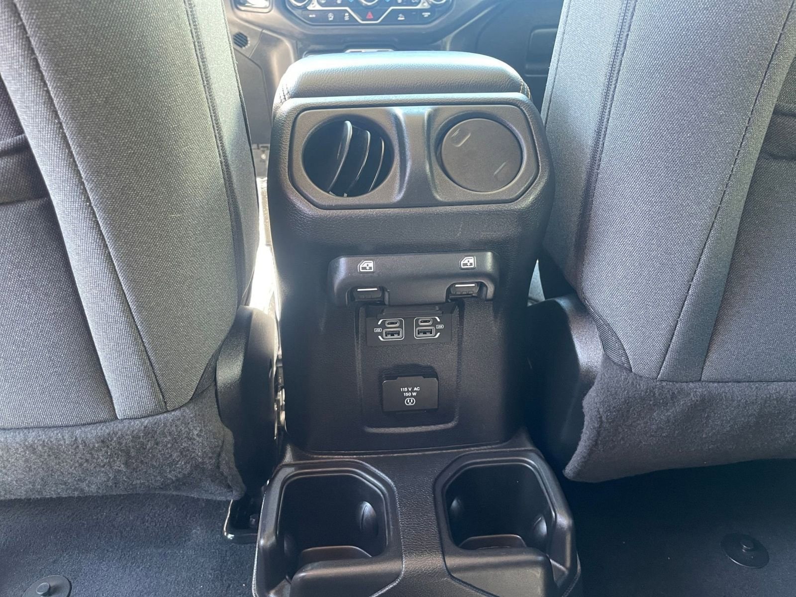 Thumbnail: 2025 Jeep Wrangler - 24