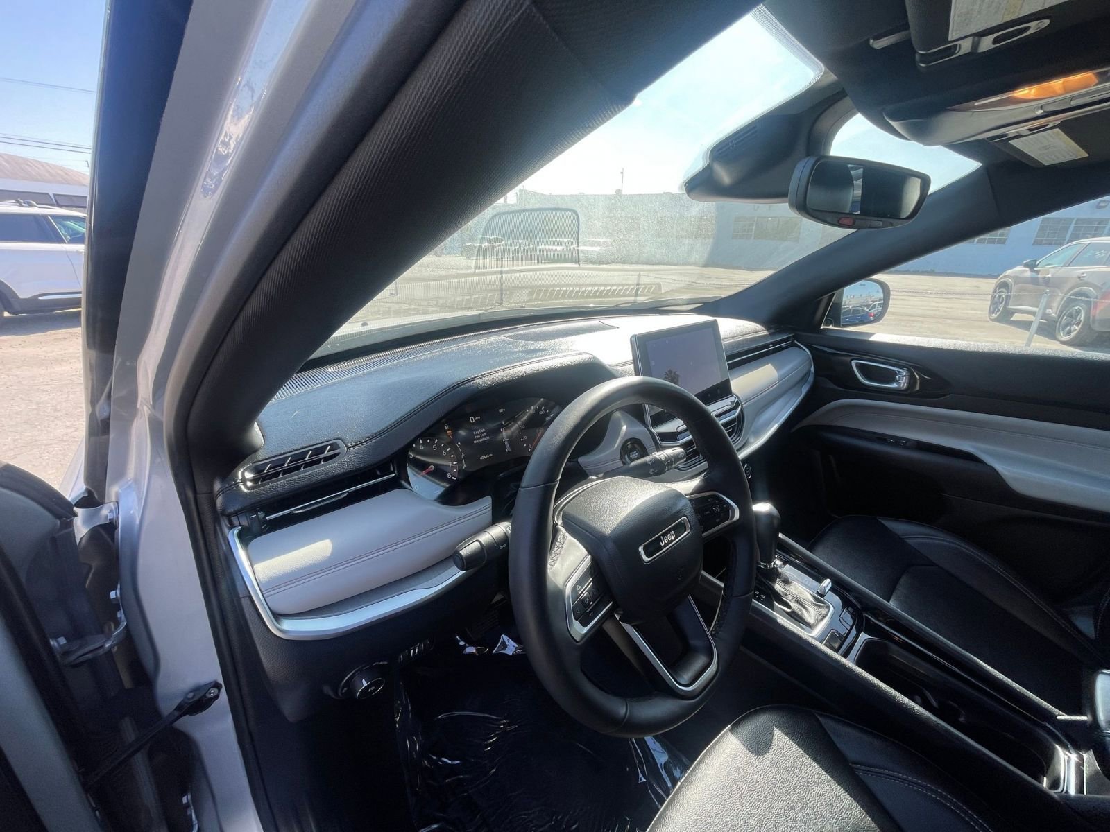 Thumbnail: 2025 Jeep Compass - 35