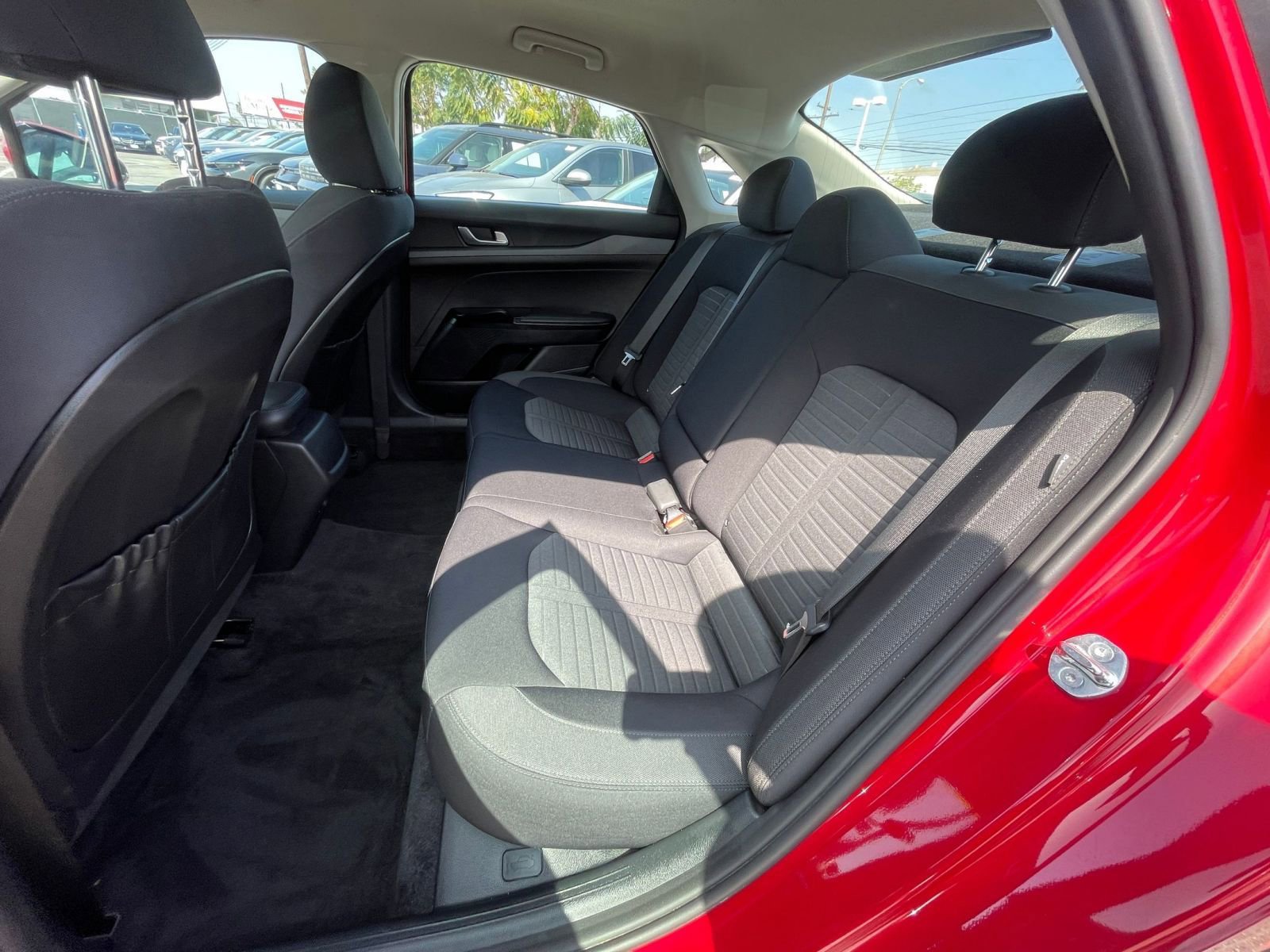 Thumbnail: 2025 Kia K5 - 28