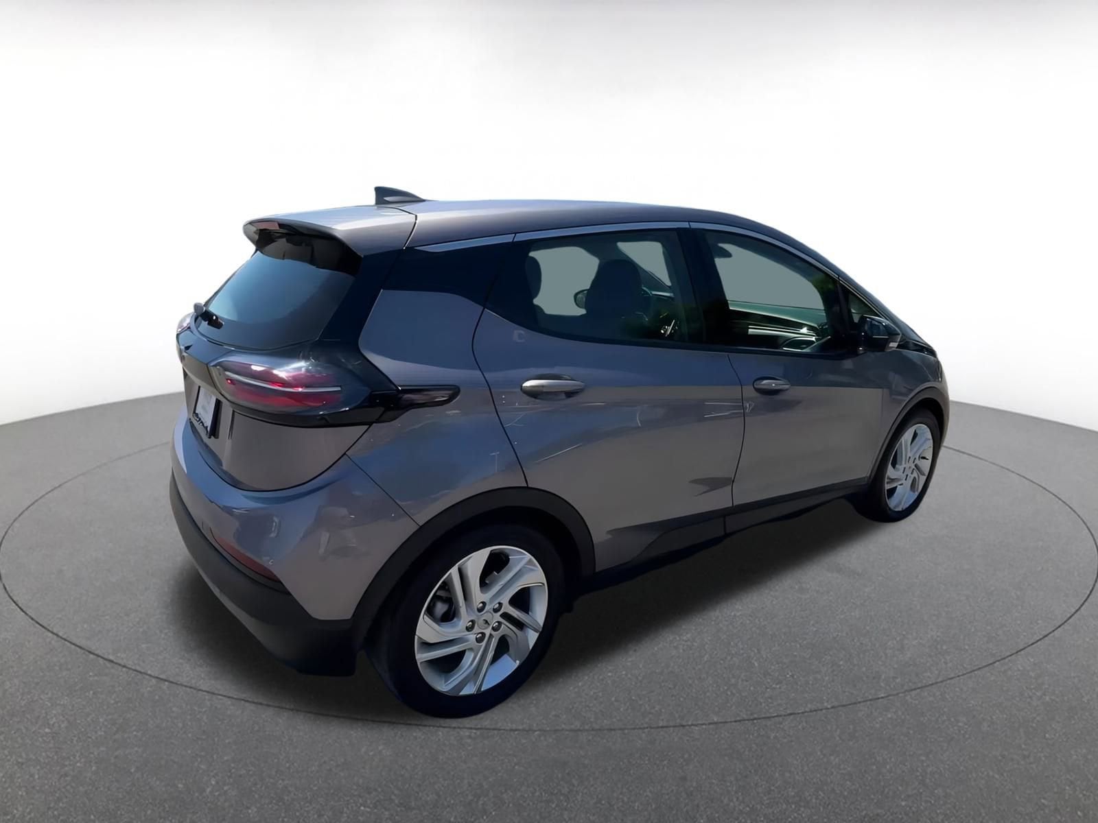 Thumbnail: 2023 Chevrolet Bolt EV - 15