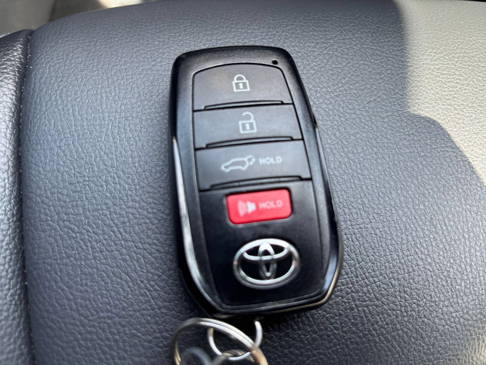 Thumbnail: 2025 Toyota Highlander - 16