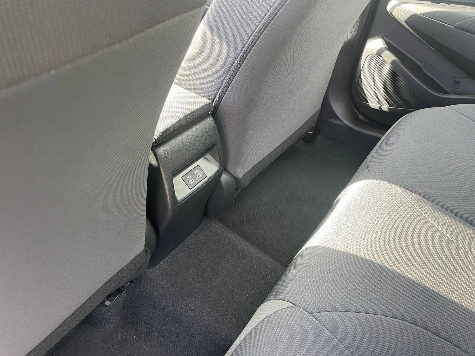 2023 Toyota Corolla LE 25