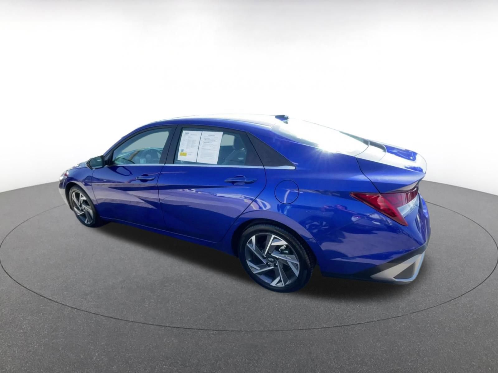 Thumbnail: 2025 Hyundai Elantra - 10