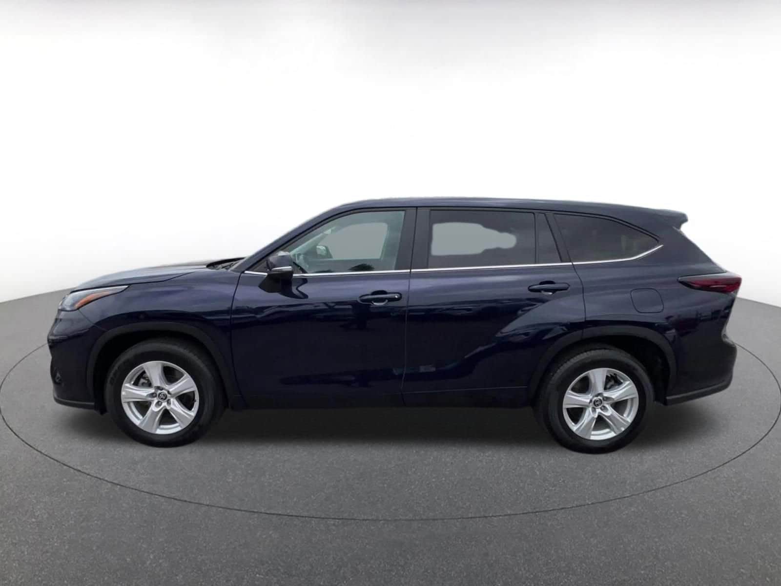 Thumbnail: 2025 Toyota Highlander - 9