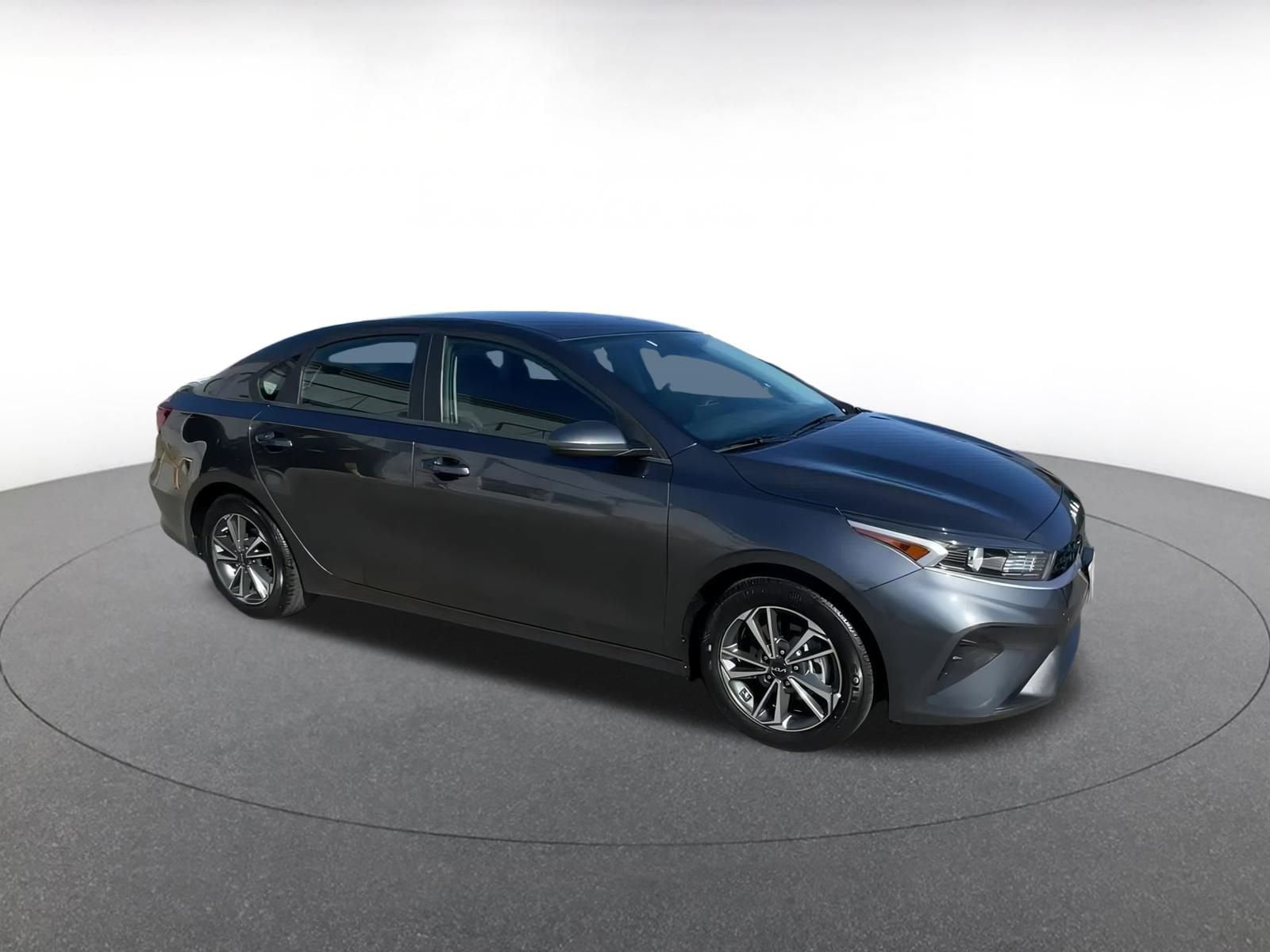 Thumbnail: 2024 Kia Forte - 2