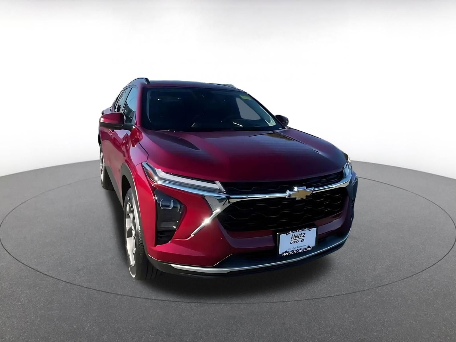 Thumbnail: 2025 Chevrolet Trax - 3