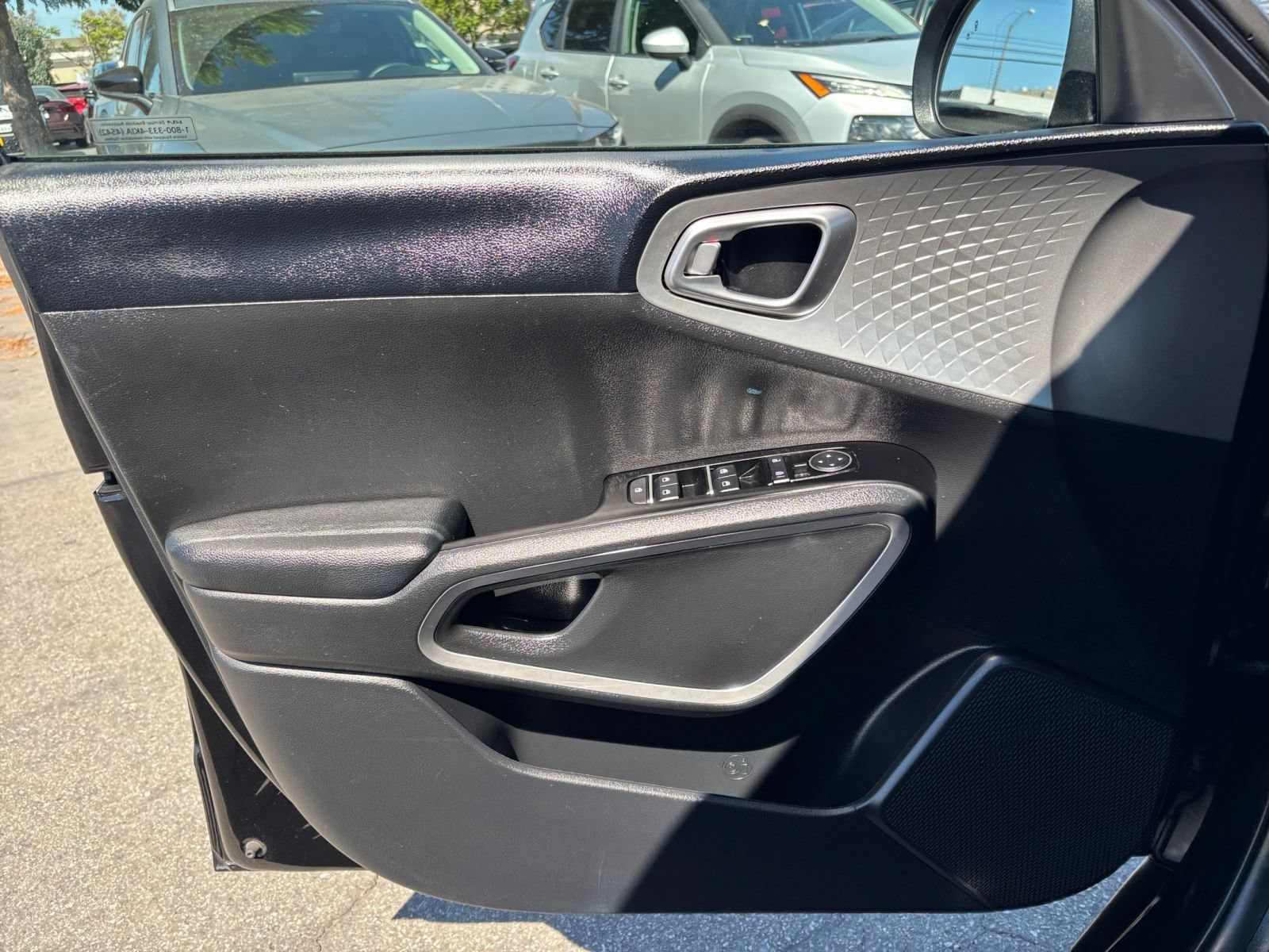 Thumbnail: 2025 Kia Soul - 18
