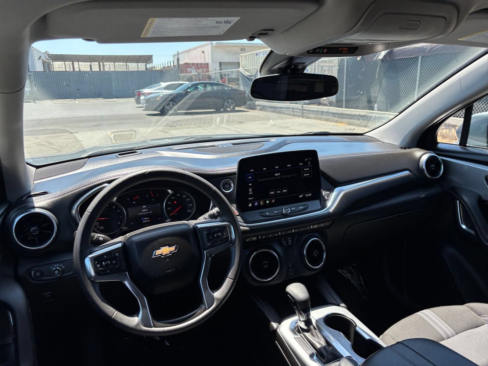 Thumbnail: 2025 Chevrolet Blazer - 33