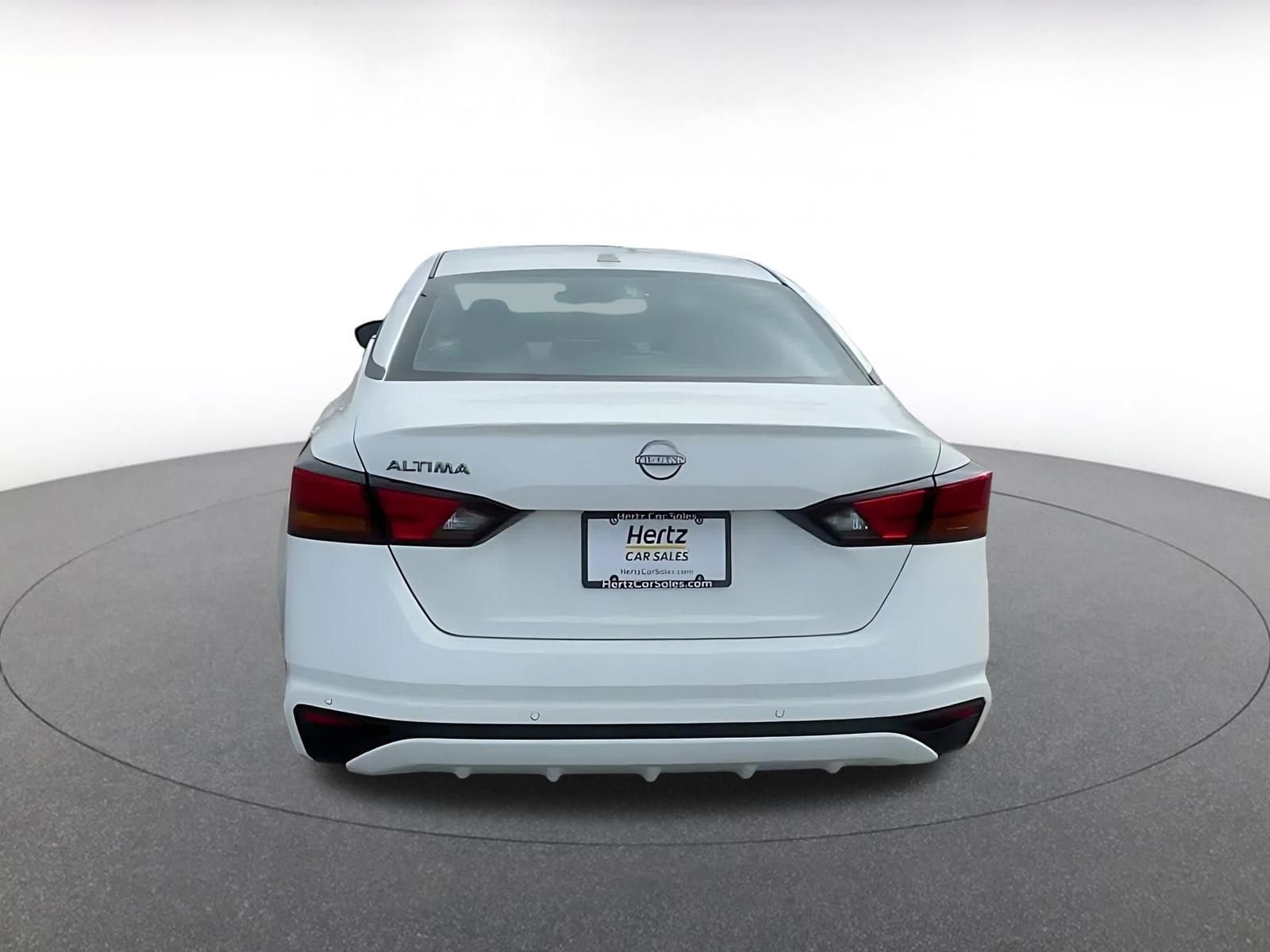 Thumbnail: 2025 Nissan Altima - 12