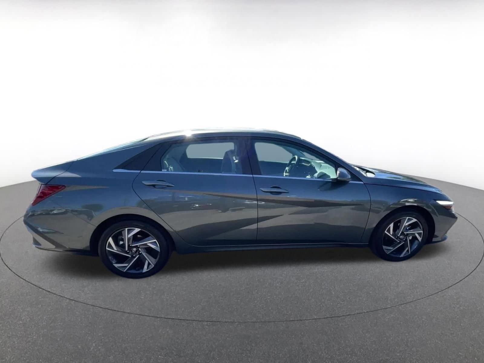 Thumbnail: 2025 Hyundai Elantra - 16