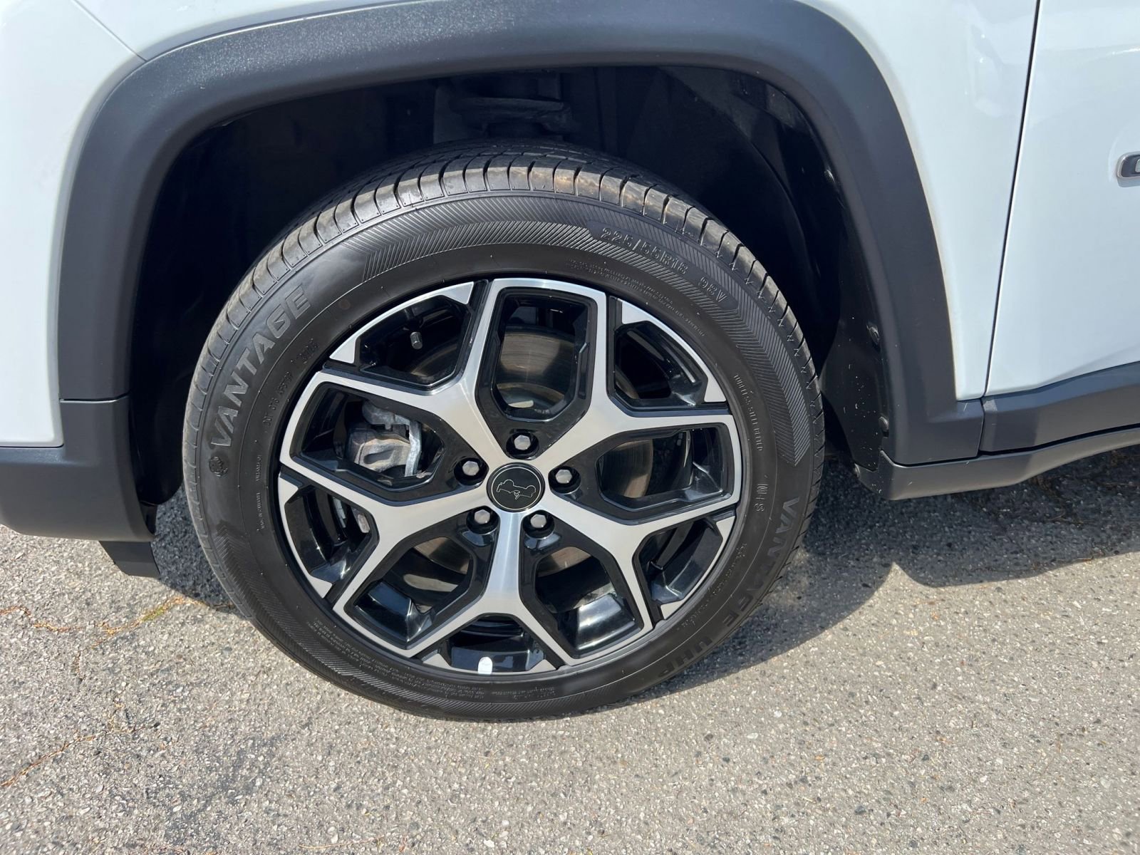Thumbnail: 2025 Jeep Compass - 35