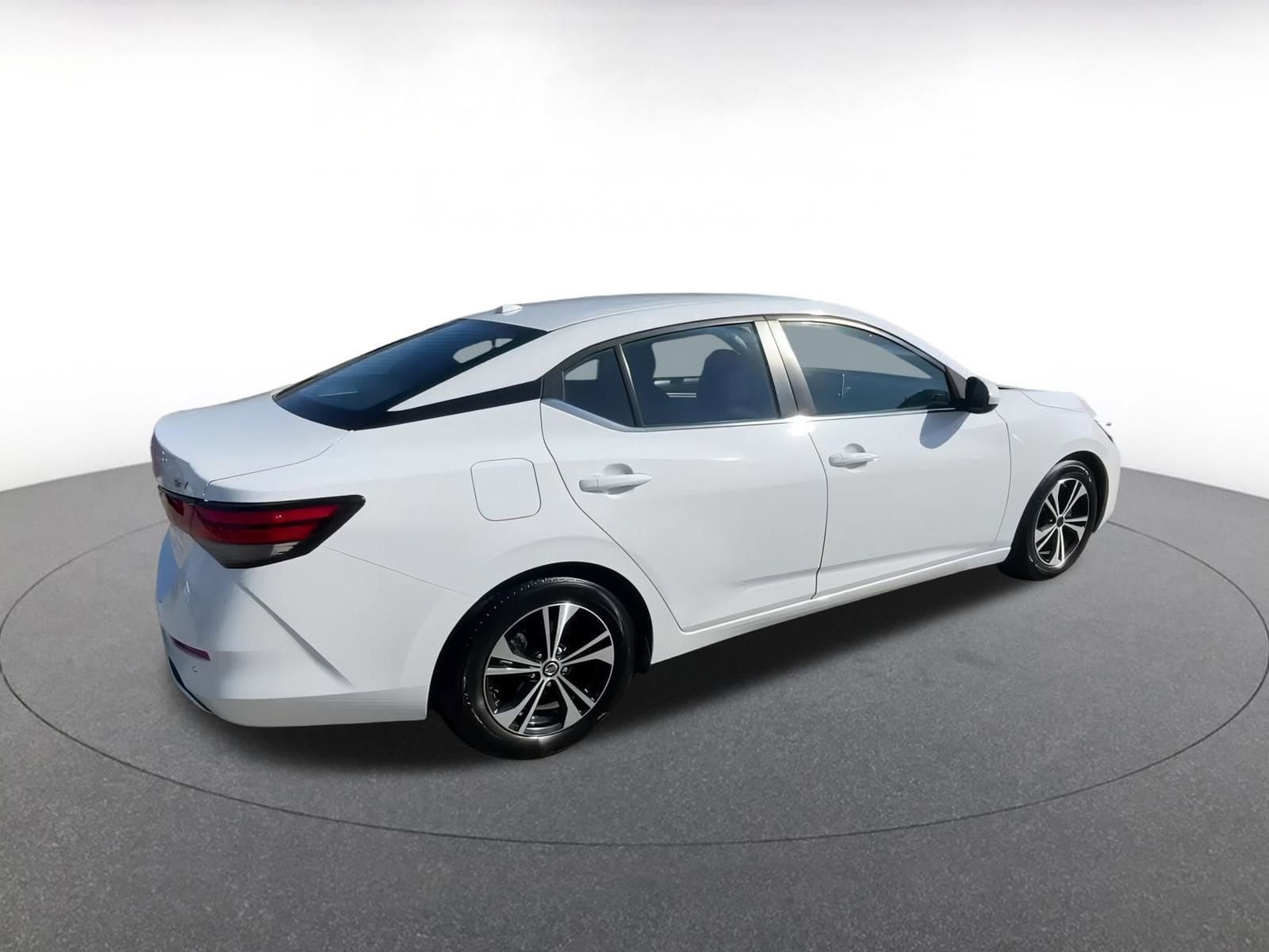 Thumbnail: 2022 Nissan Sentra - 15