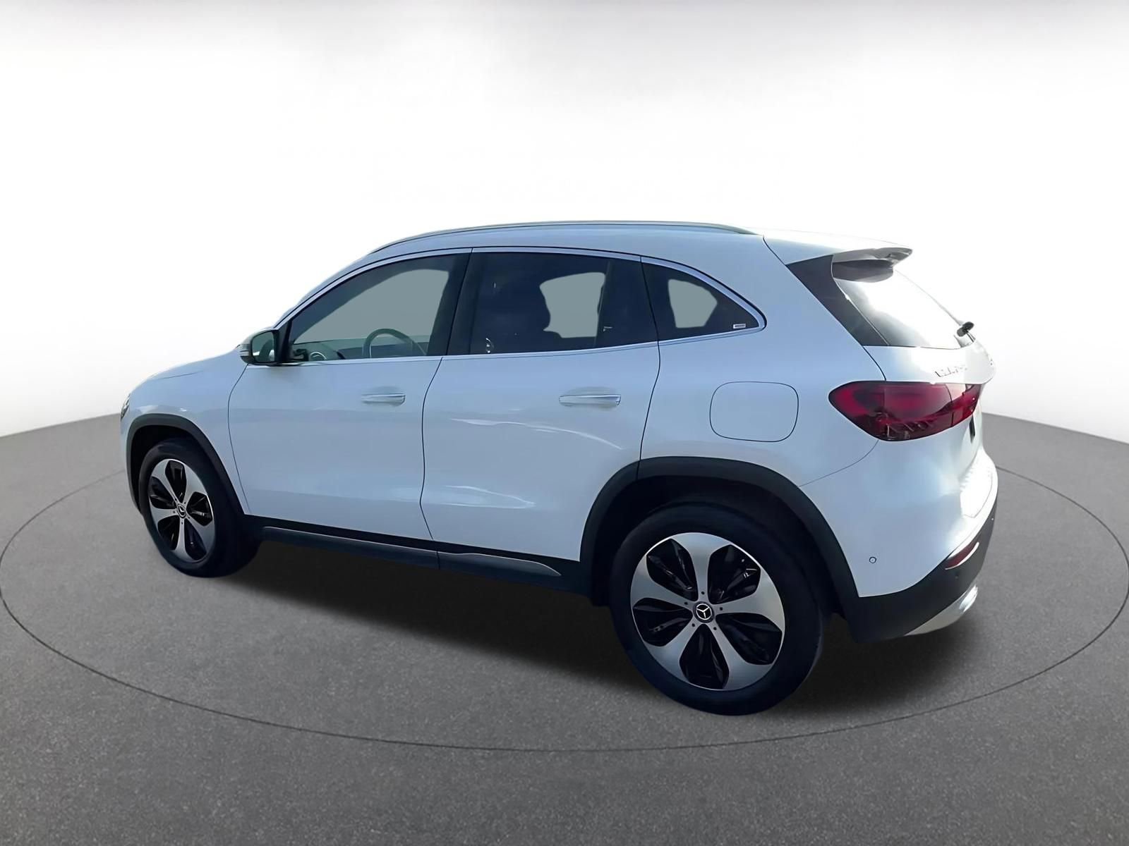 Thumbnail: 2025 Mercedes-Benz GLA - 10