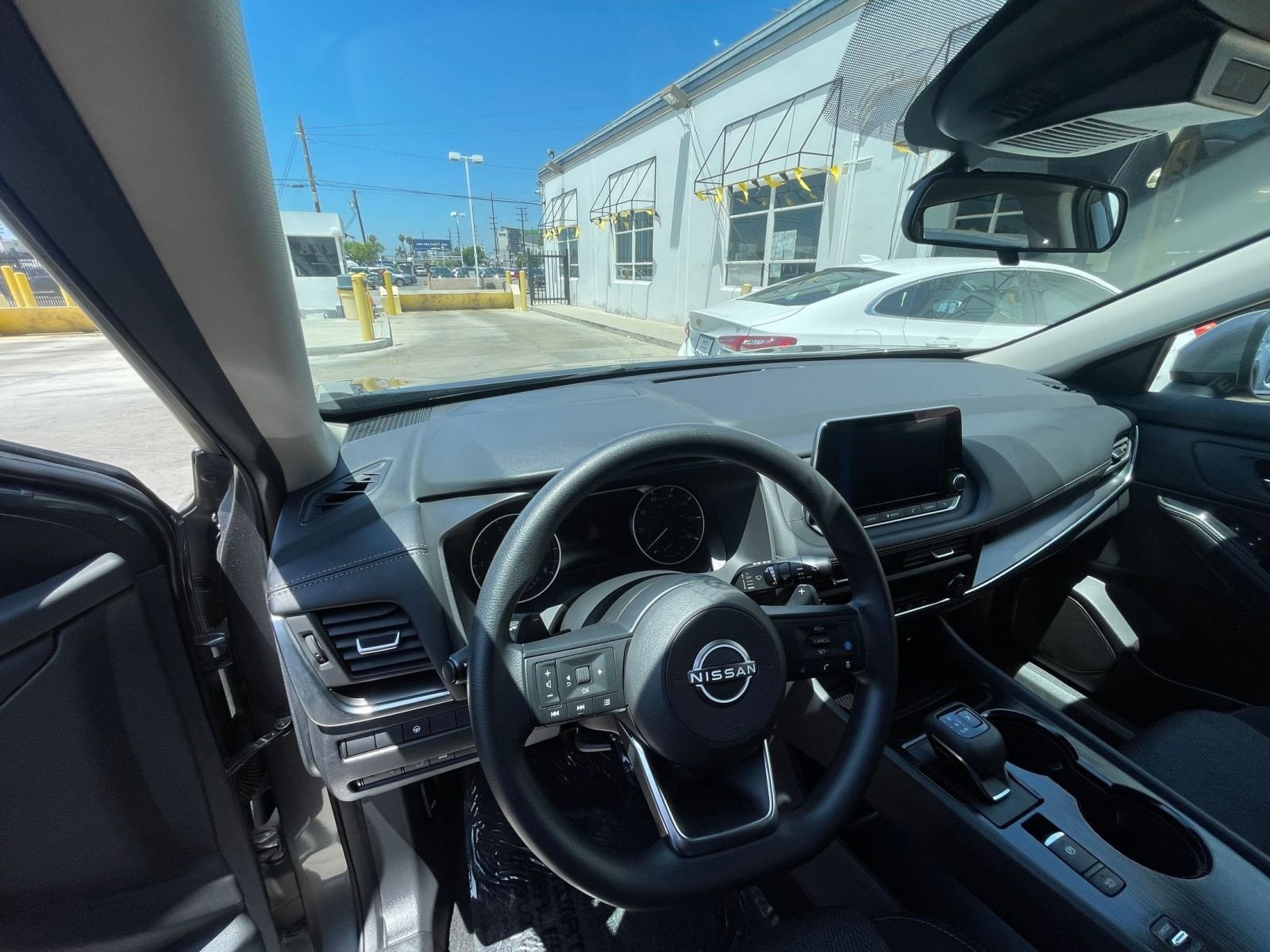 2024 Nissan Rogue SV 34