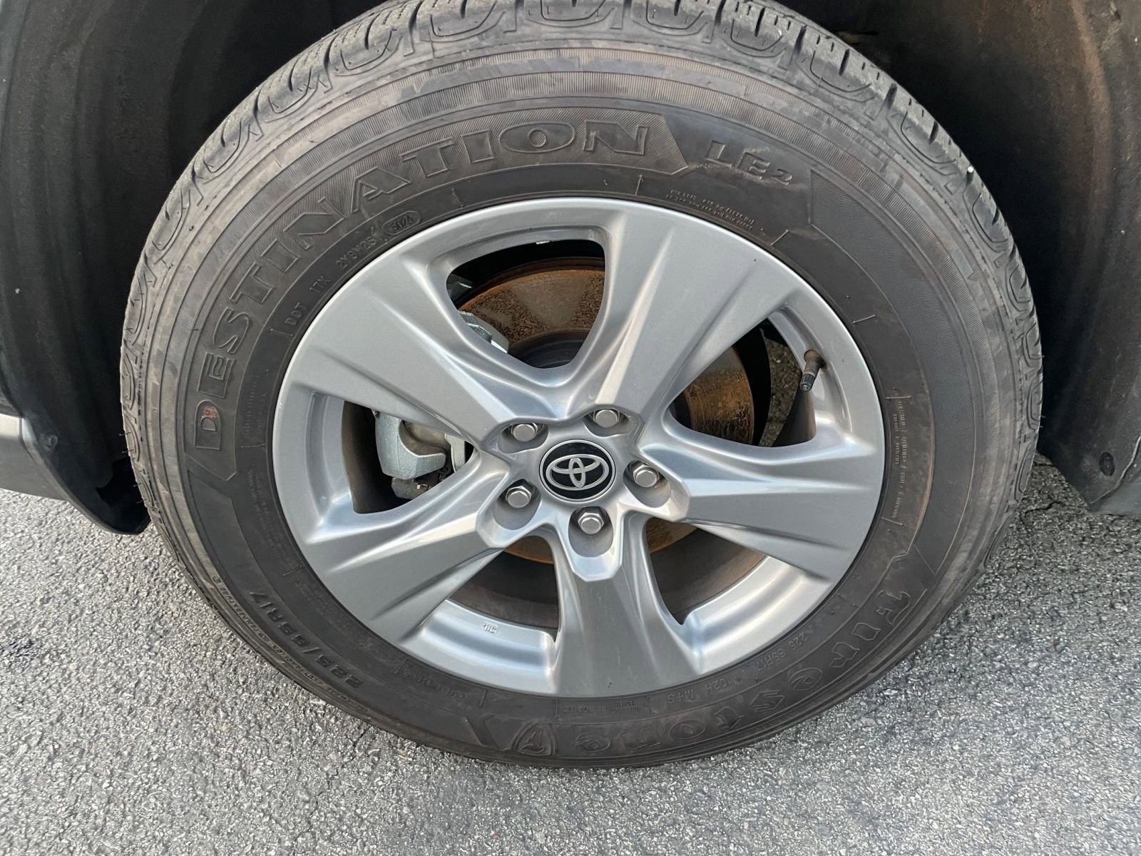 Thumbnail: 2025 Toyota RAV4 - 30