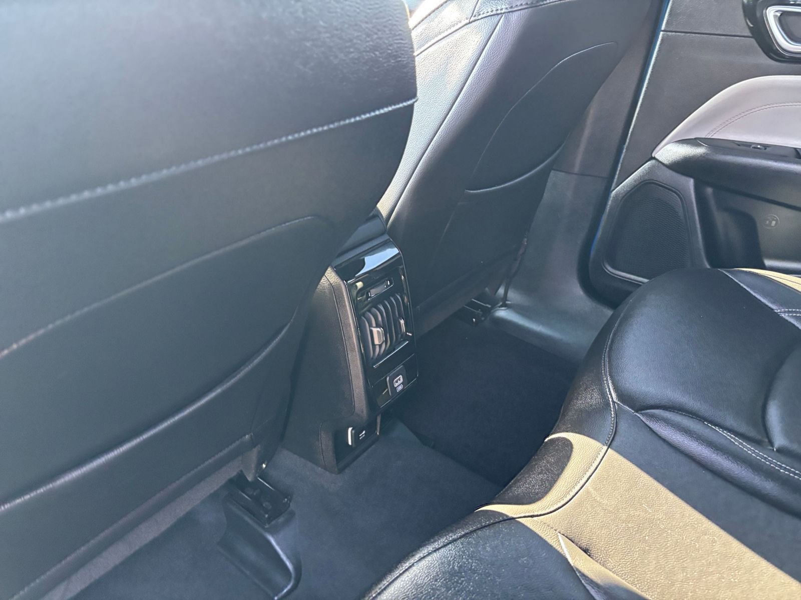 Thumbnail: 2025 Jeep Compass - 23