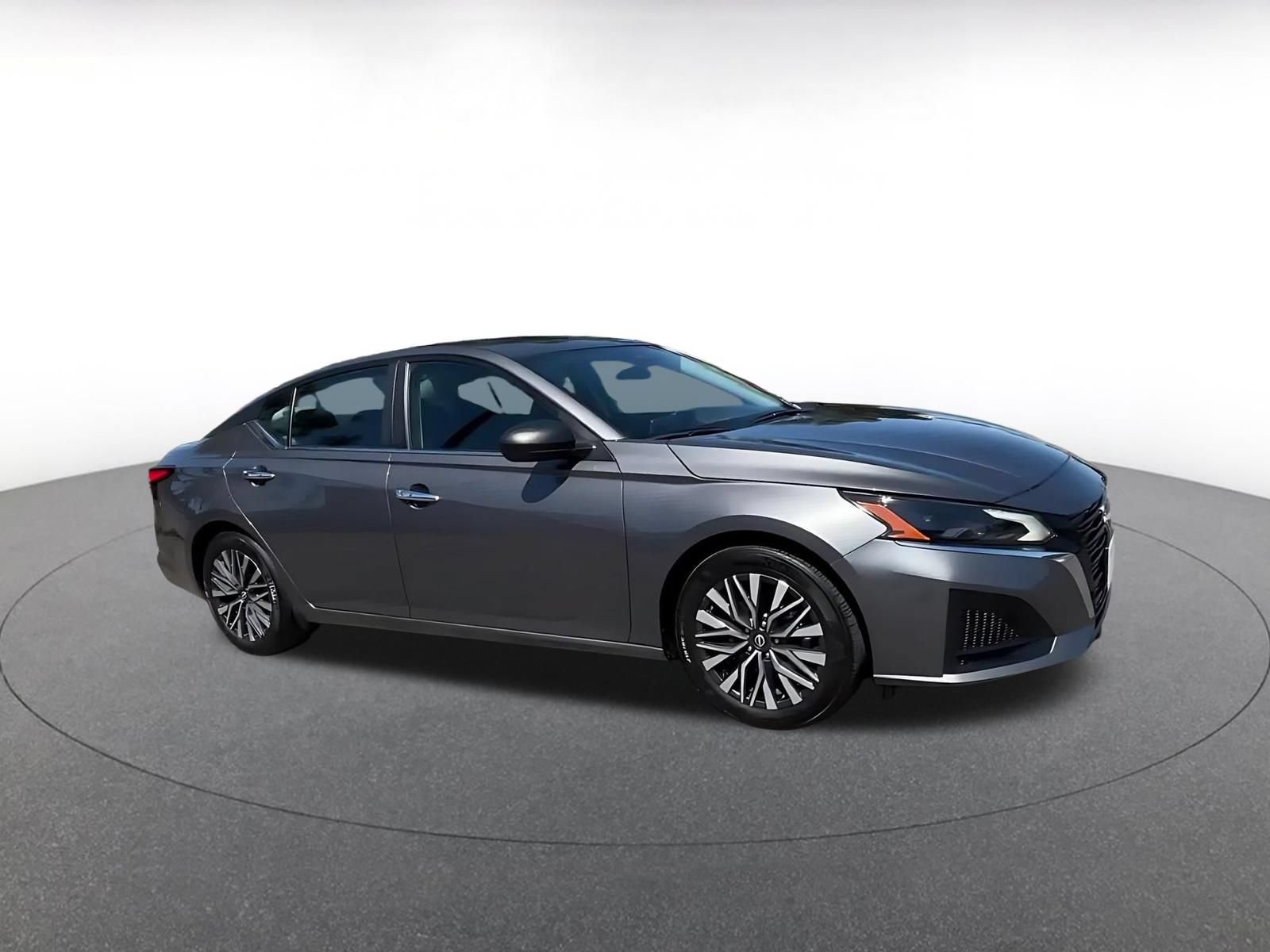 Thumbnail: 2025 Nissan Altima - 2
