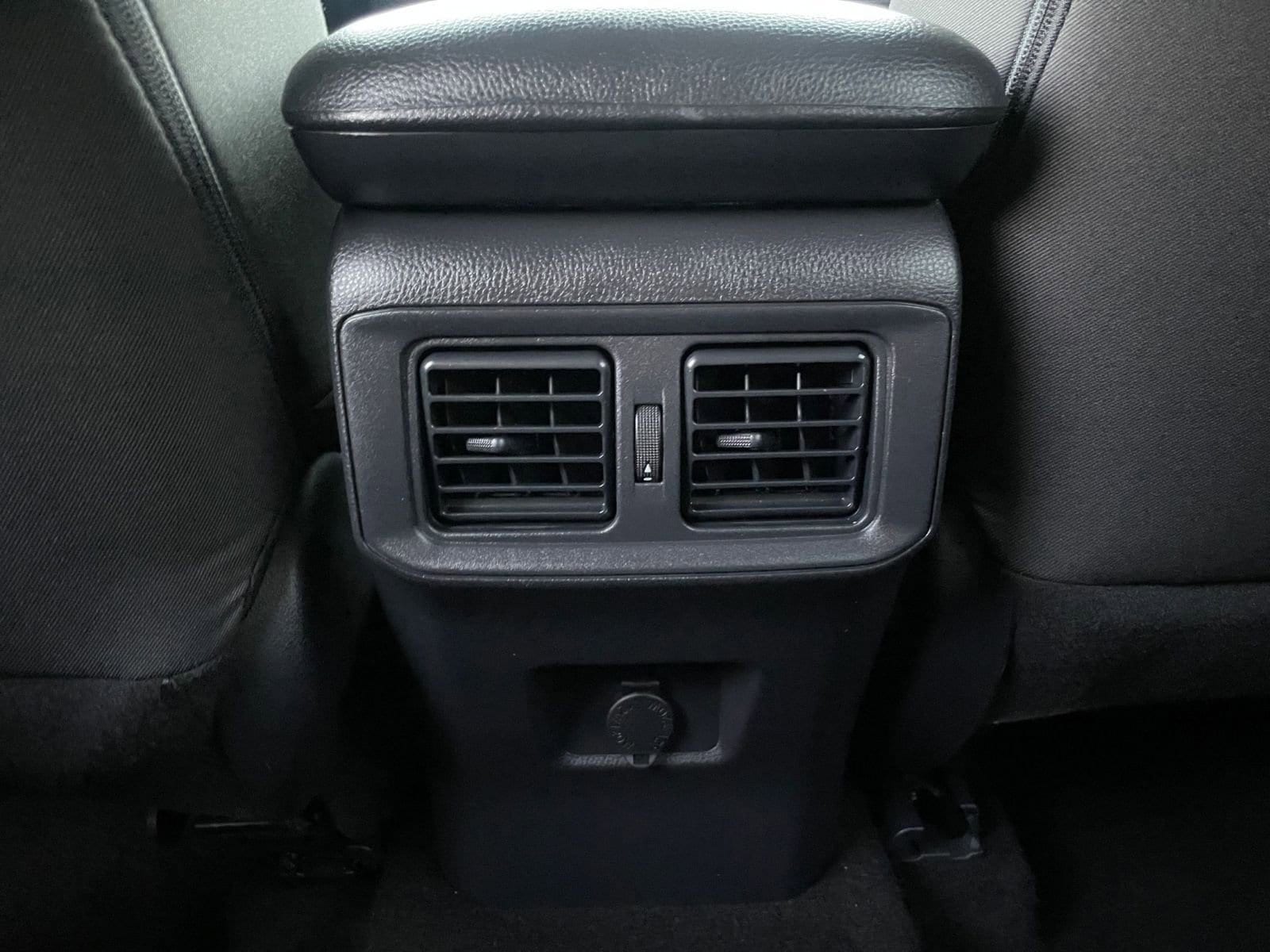 Thumbnail: 2025 Toyota RAV4 - 24