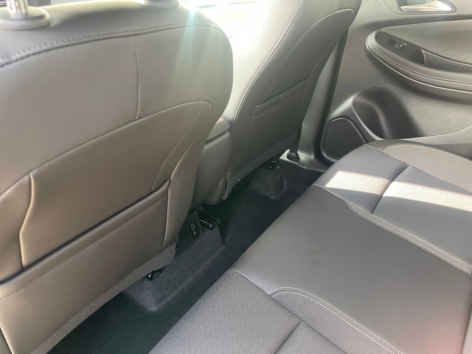 Thumbnail: 2025 Buick Encore GX - 24