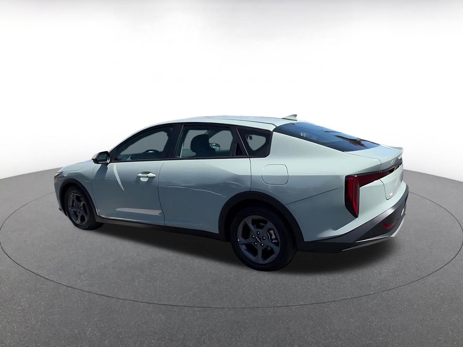 Thumbnail: 2025 Kia K4 - 10