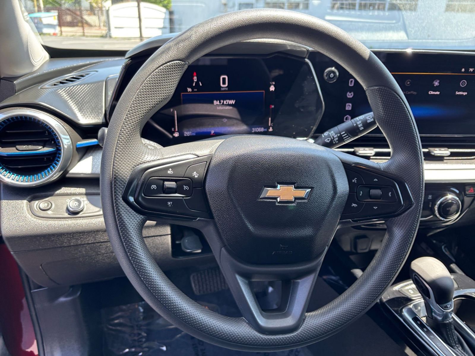 Thumbnail: 2025 Chevrolet Trax - 29