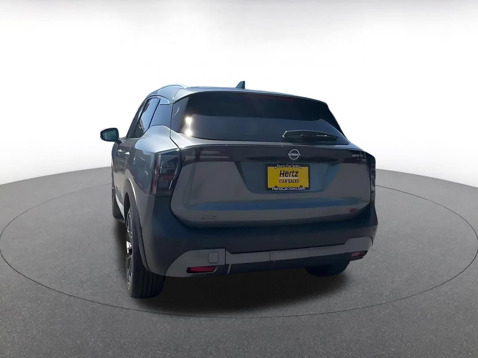 Thumbnail: 2026 Nissan Kicks - 10