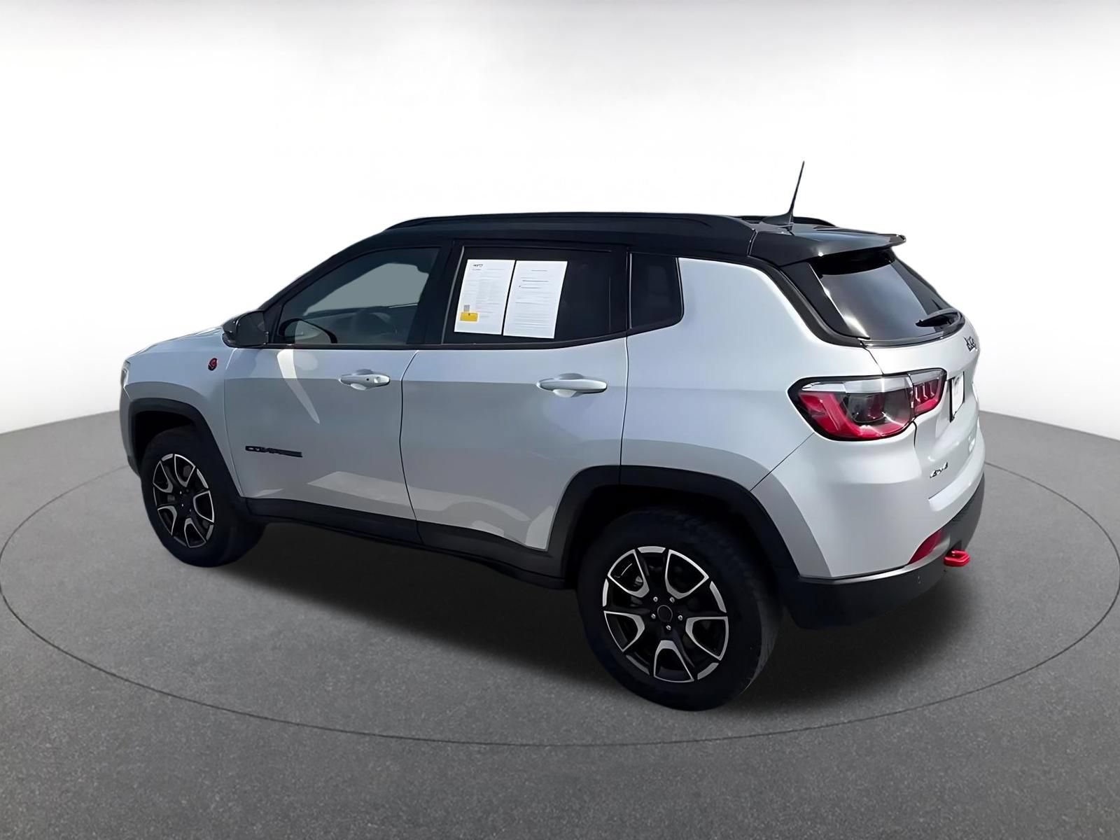 Thumbnail: 2025 Jeep Compass - 9