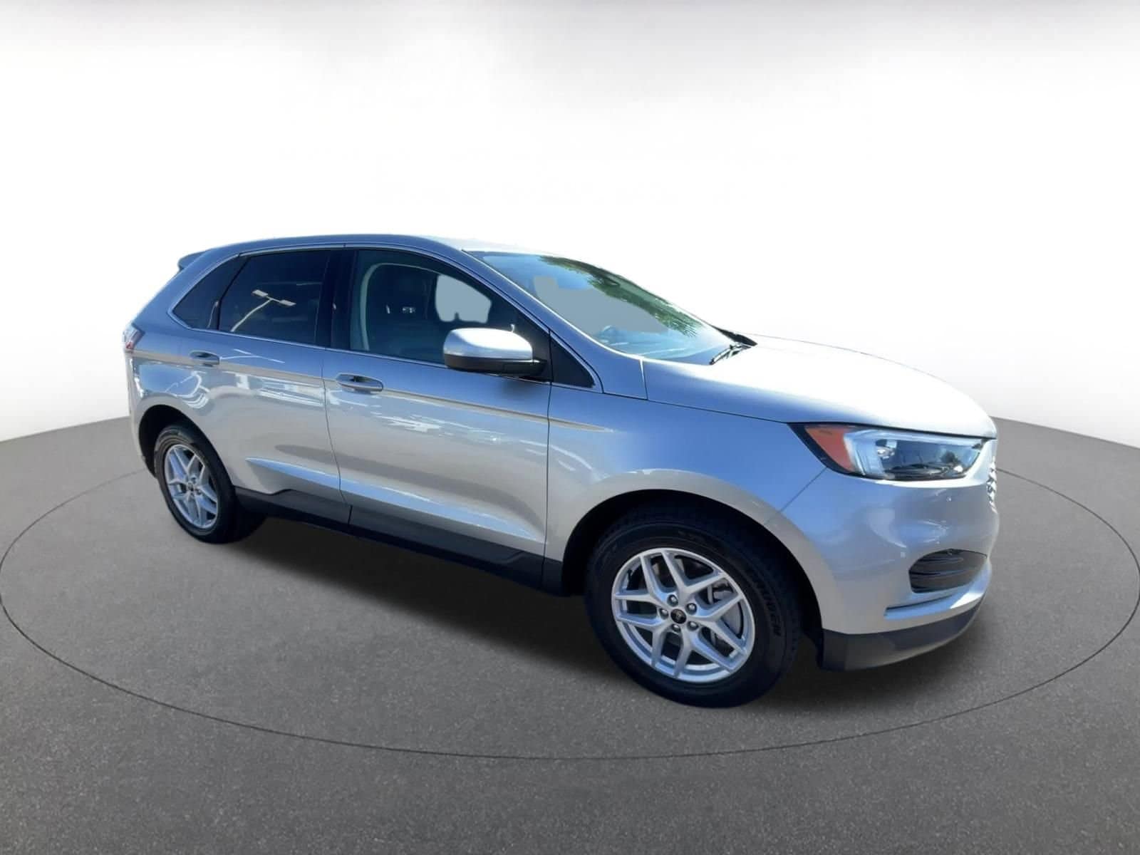 Thumbnail: 2023 Ford Edge - 2