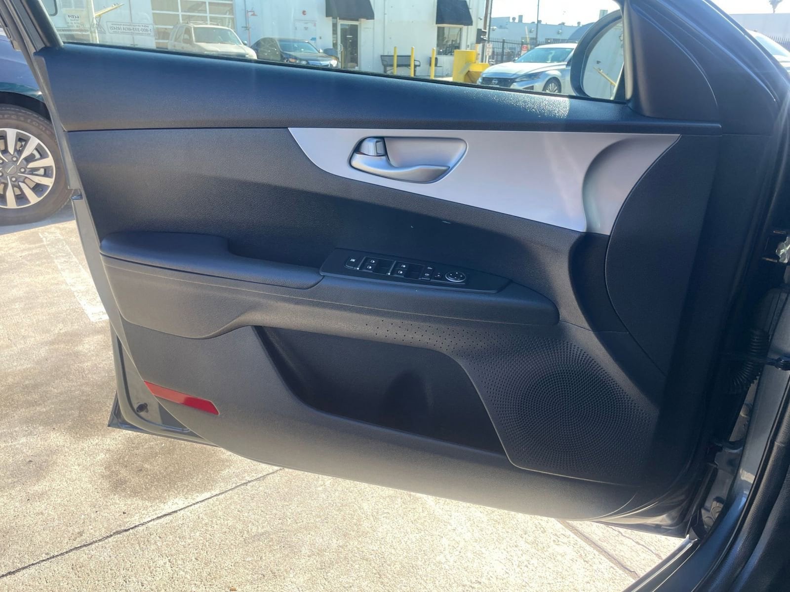 Thumbnail: 2024 Kia Forte - 20