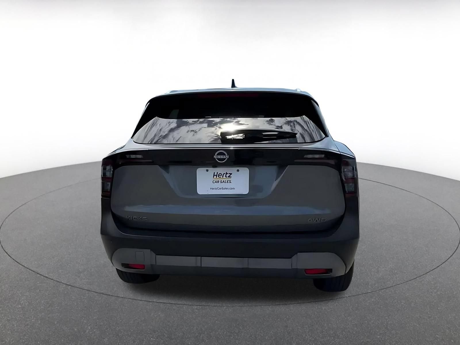 Thumbnail: 2026 Nissan Kicks - 12